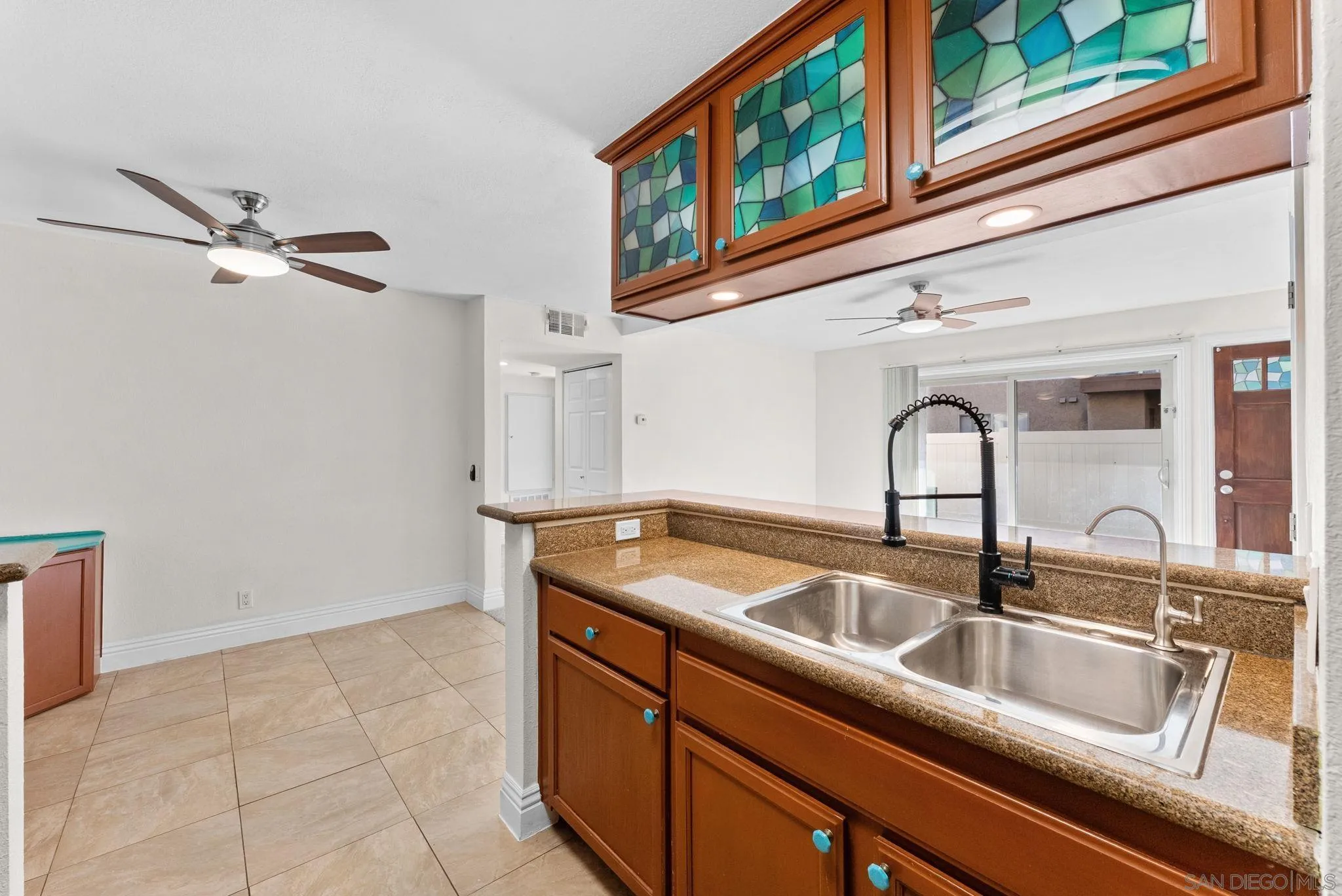 Photo #8: 260009093 Listing: Photo #8