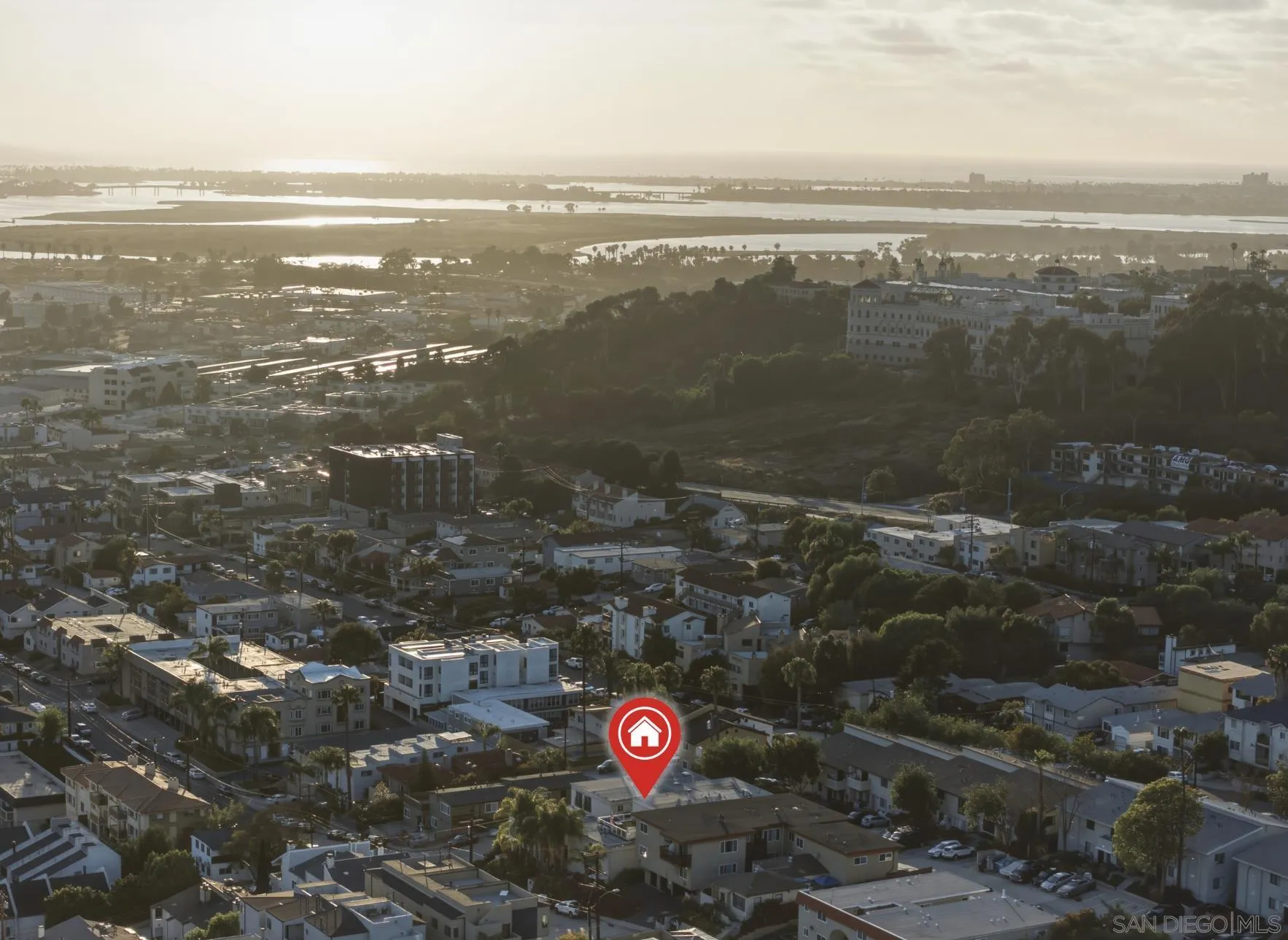 https://cdn.realtyfeed.com/cdn/127/260009094/dbf8f2d2a81bc0a120bafe9ac0b42495.webp
