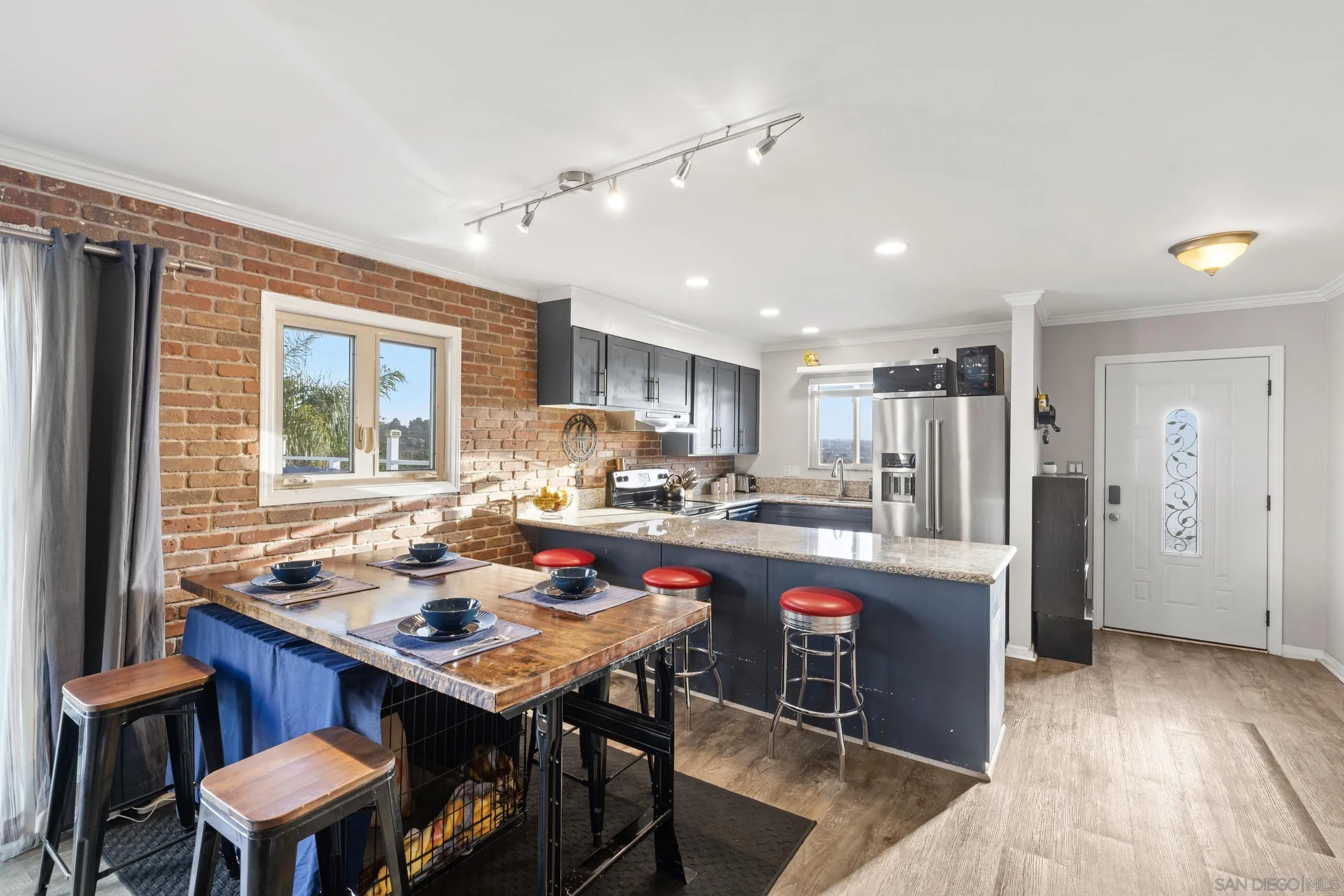 https://cdn.realtyfeed.com/cdn/127/260009094/f9d6060b9b80a5aed7caf1e845359031.webp