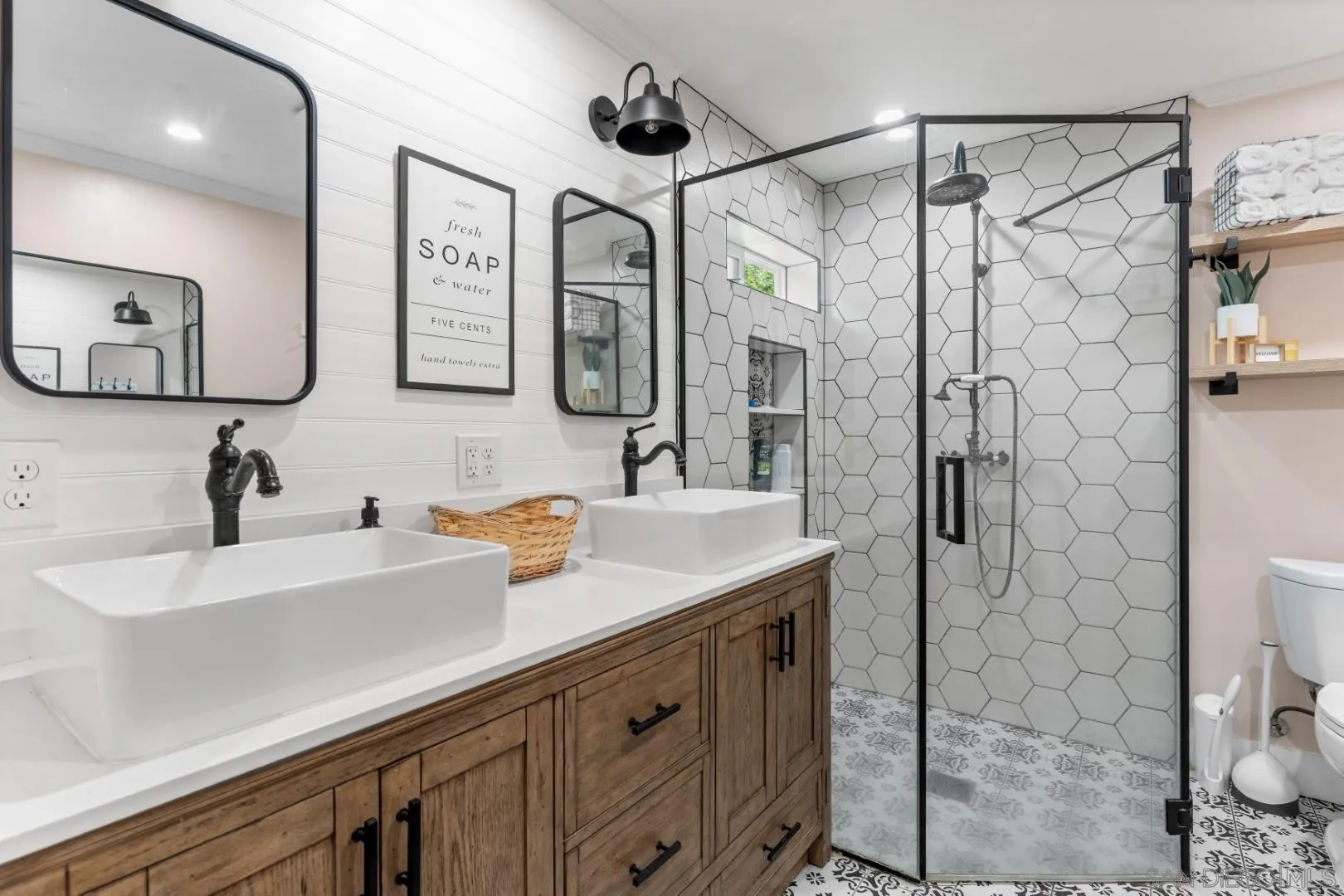 2422 Gird Road, Fallbrook, CA, 92028