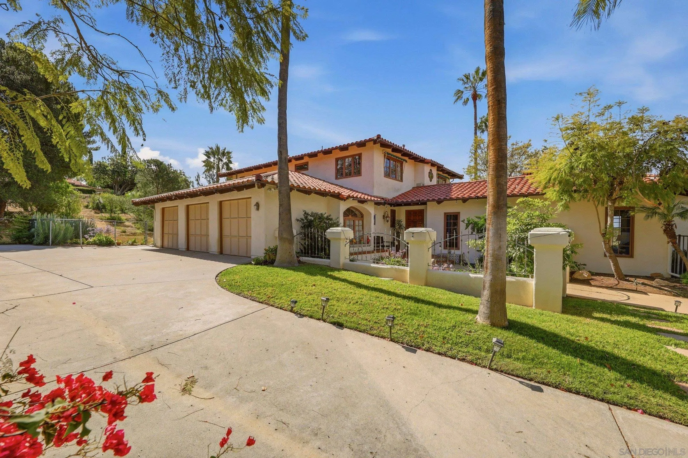 https://cdn.realtyfeed.com/cdn/127/260009097/1c333148b5c23774d8df3dfb8fb8de1a.webp