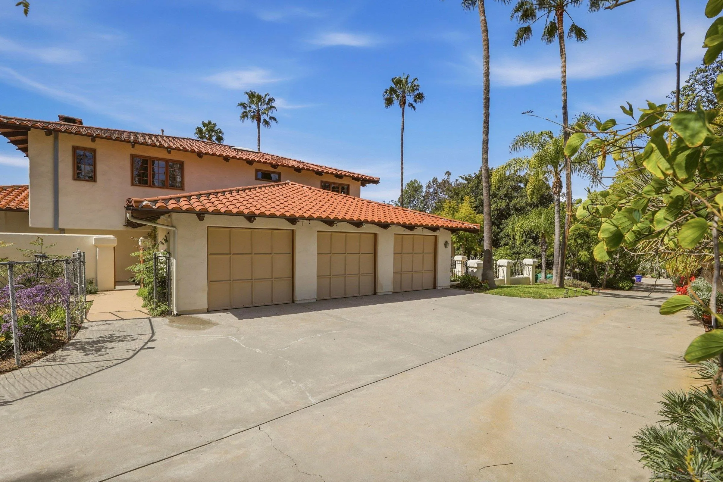 https://cdn.realtyfeed.com/cdn/127/260009097/bf139d3db8d8da3582c5ce57acb66e0c.webp