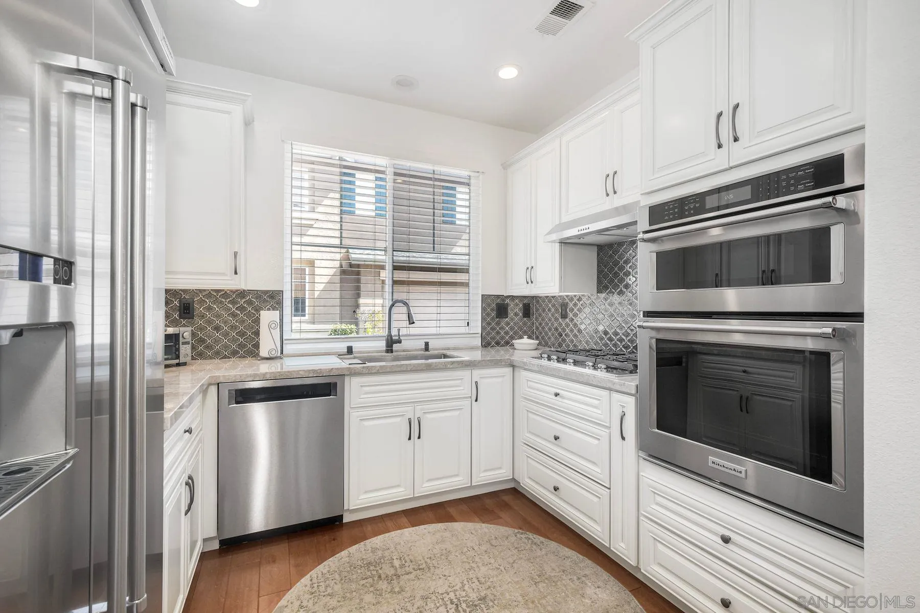 https://cdn.realtyfeed.com/cdn/127/260009102/4bcf6e87b2a8c5d1d91f70133833690d.webp