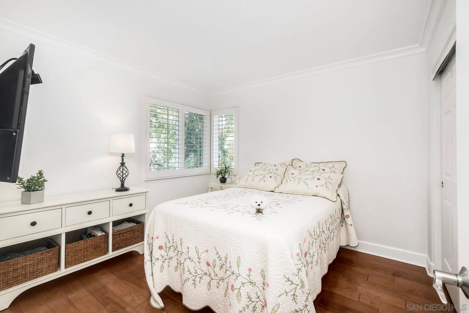 https://cdn.realtyfeed.com/cdn/127/260009102/943489d79d3e1db5f2960005aed25baf.webp