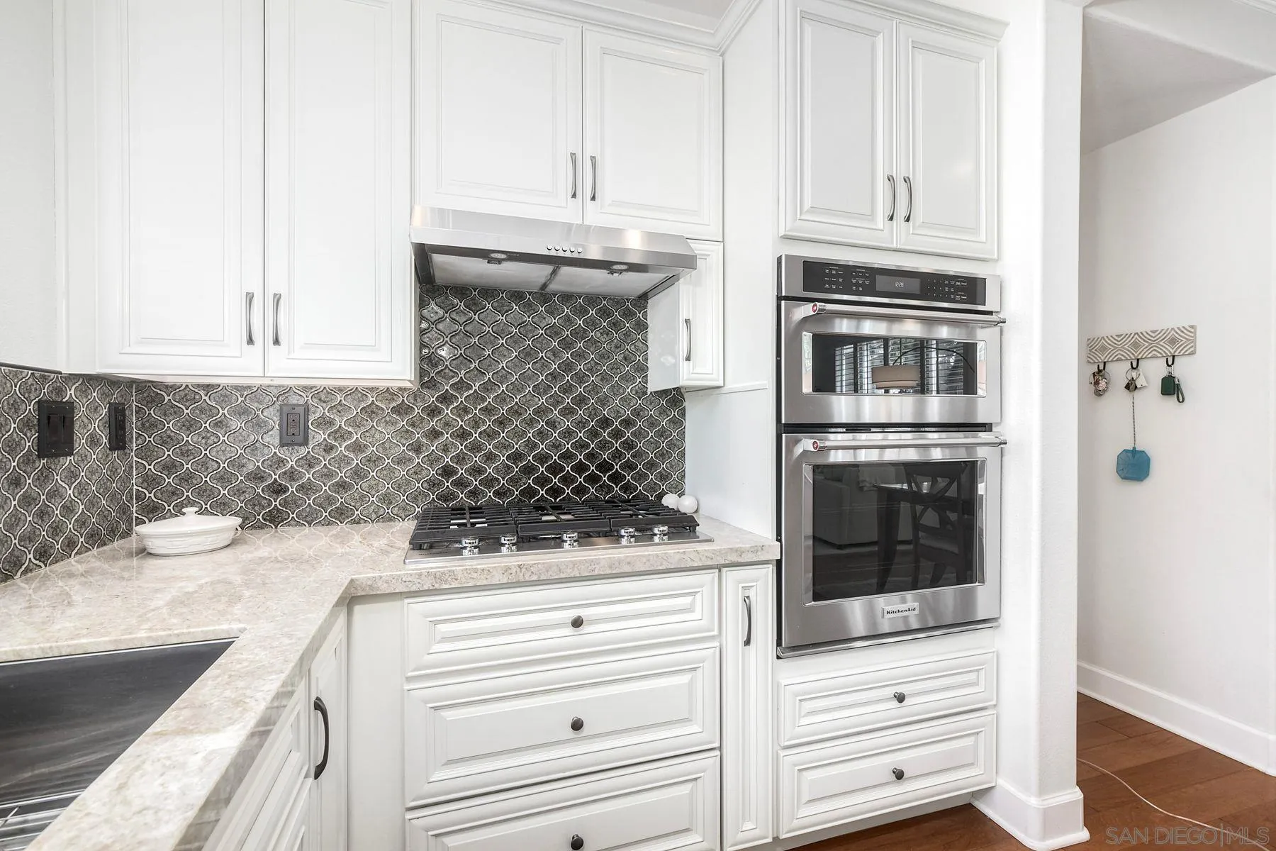 https://cdn.realtyfeed.com/cdn/127/260009102/99aae9906b2a5211c12808a6fdf9a522.webp