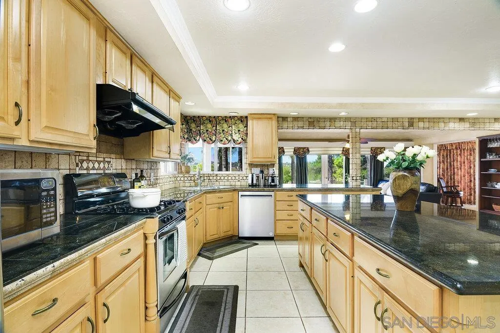 12421 Greens East Rd, San Diego, CA, 92128