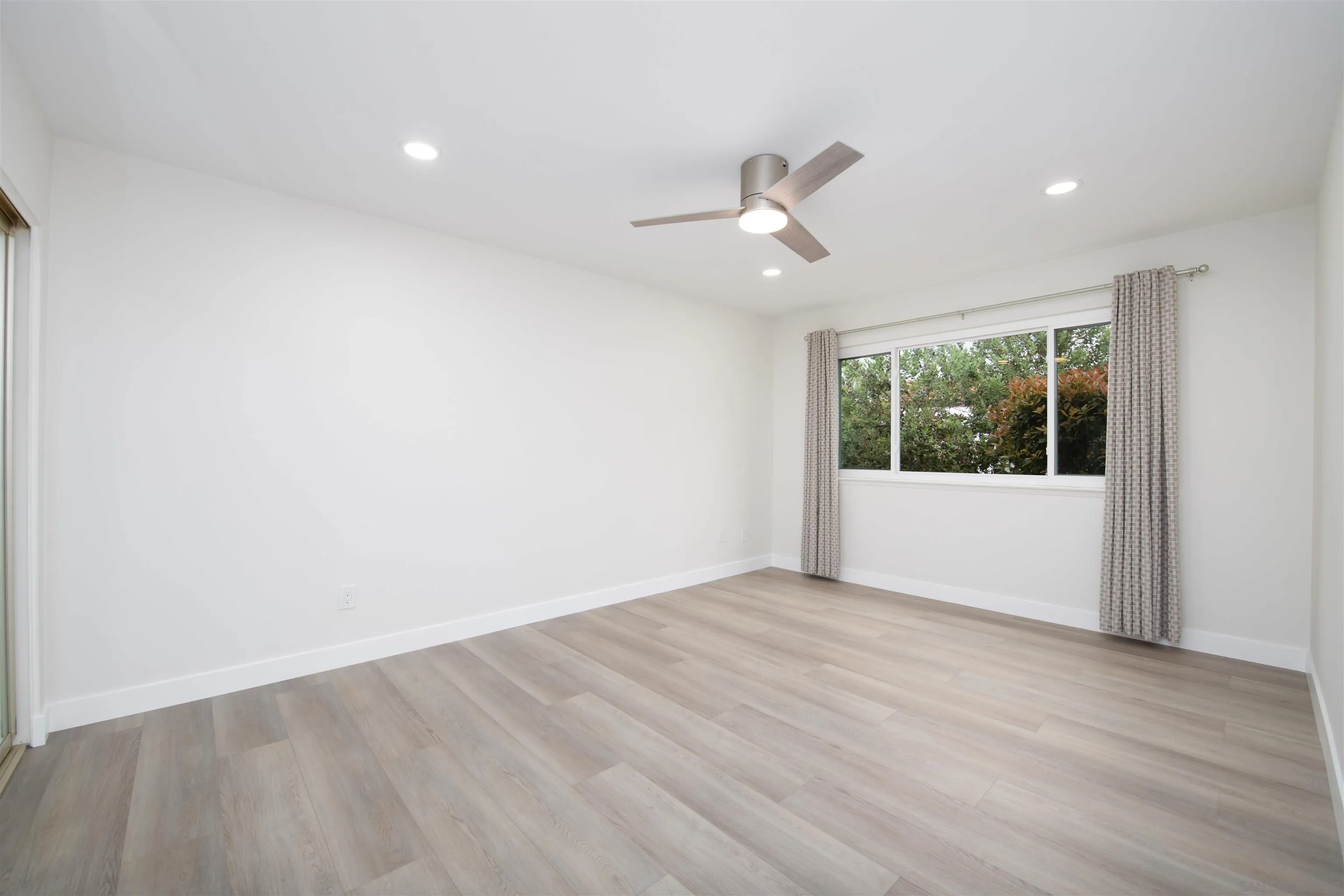 16450 Caminito Vecinos UNIT 106, San Diego, CA, 92128