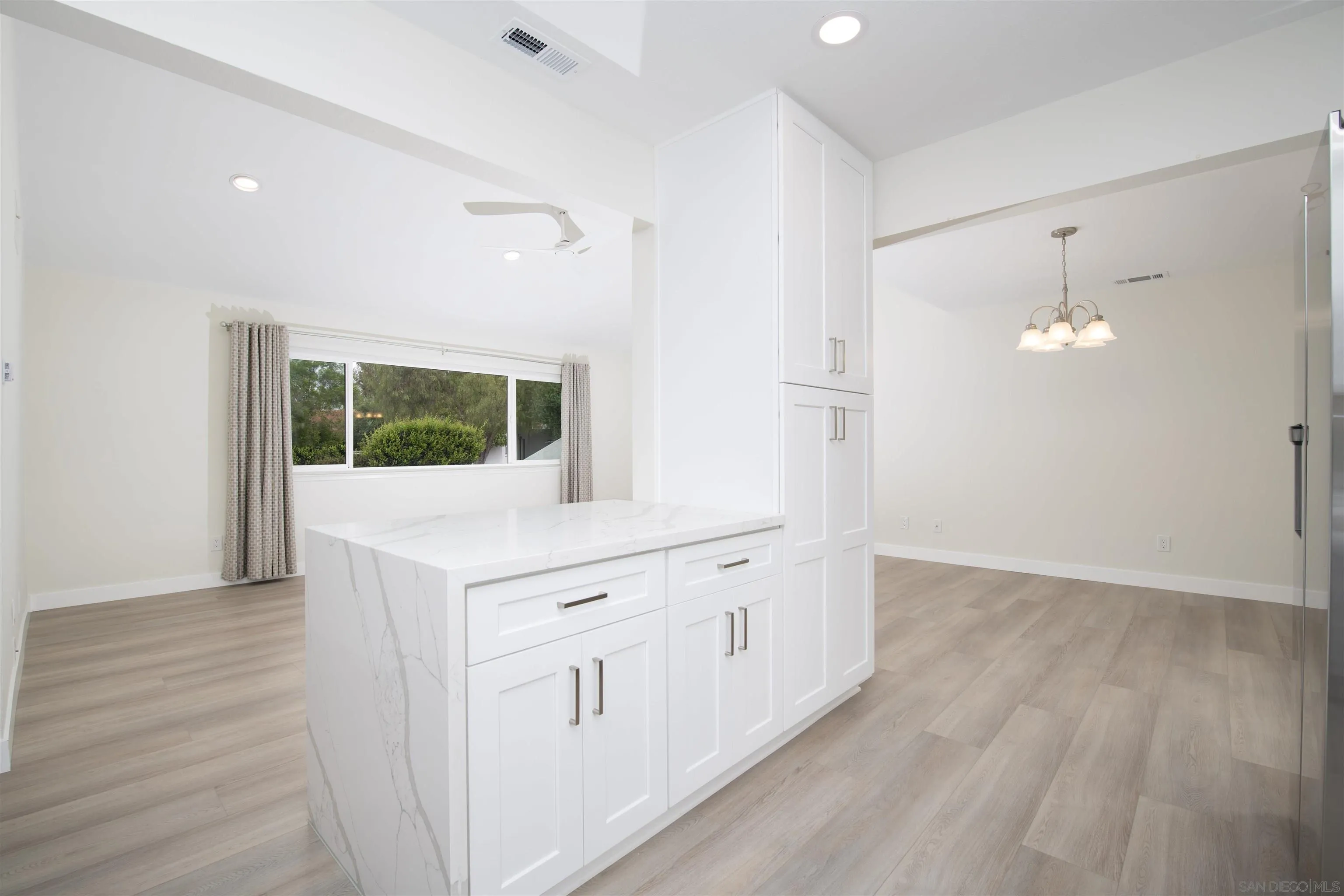 16450 Caminito Vecinos UNIT 106, San Diego, CA, 92128