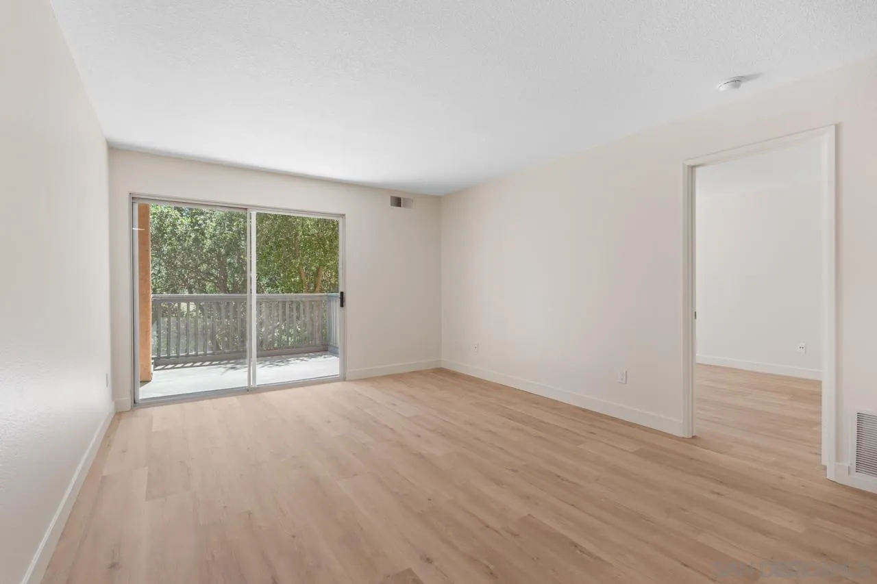 Photo #10: 260009112 Listing: Photo #10