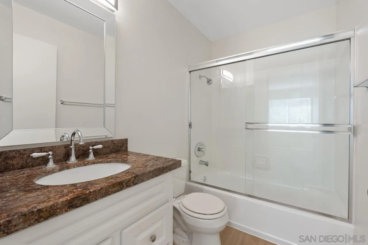 Photo #15: 260009112 Listing: Photo #15