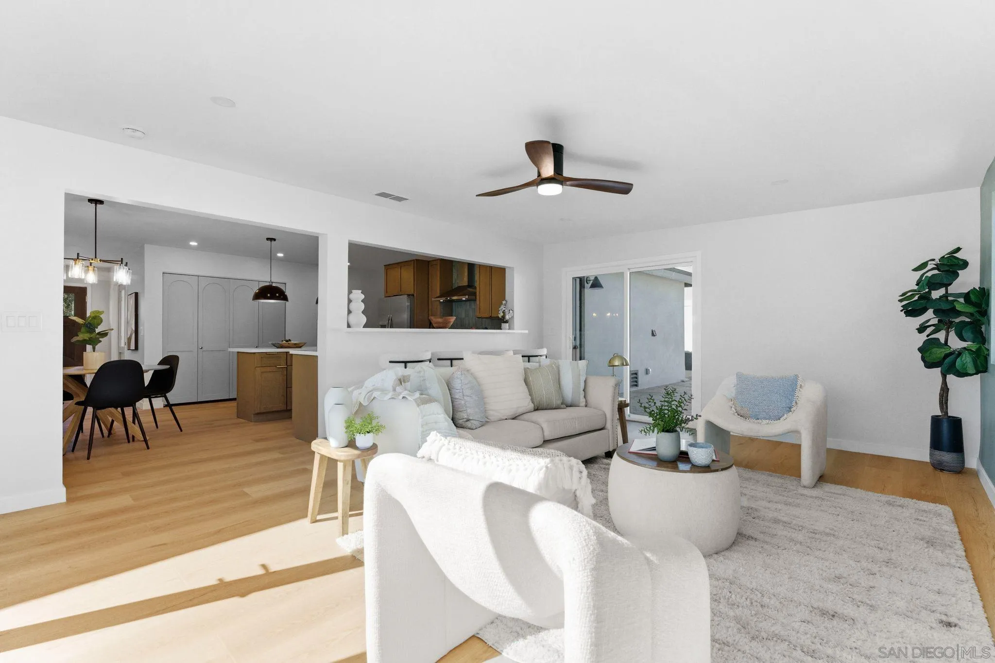 https://cdn.realtyfeed.com/cdn/127/260009113/c4582ac82d65f4797599cd38e4b30387.webp