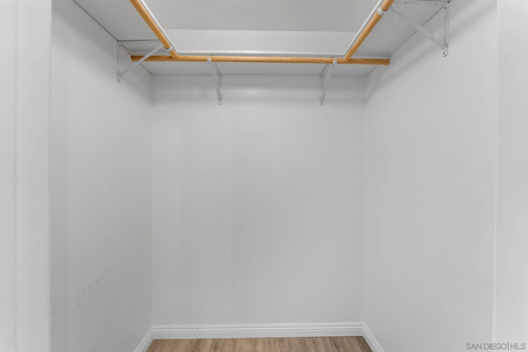 https://cdn.realtyfeed.com/cdn/127/260009114/8868d925dc7563d9c009c4b665bae1b4.webp