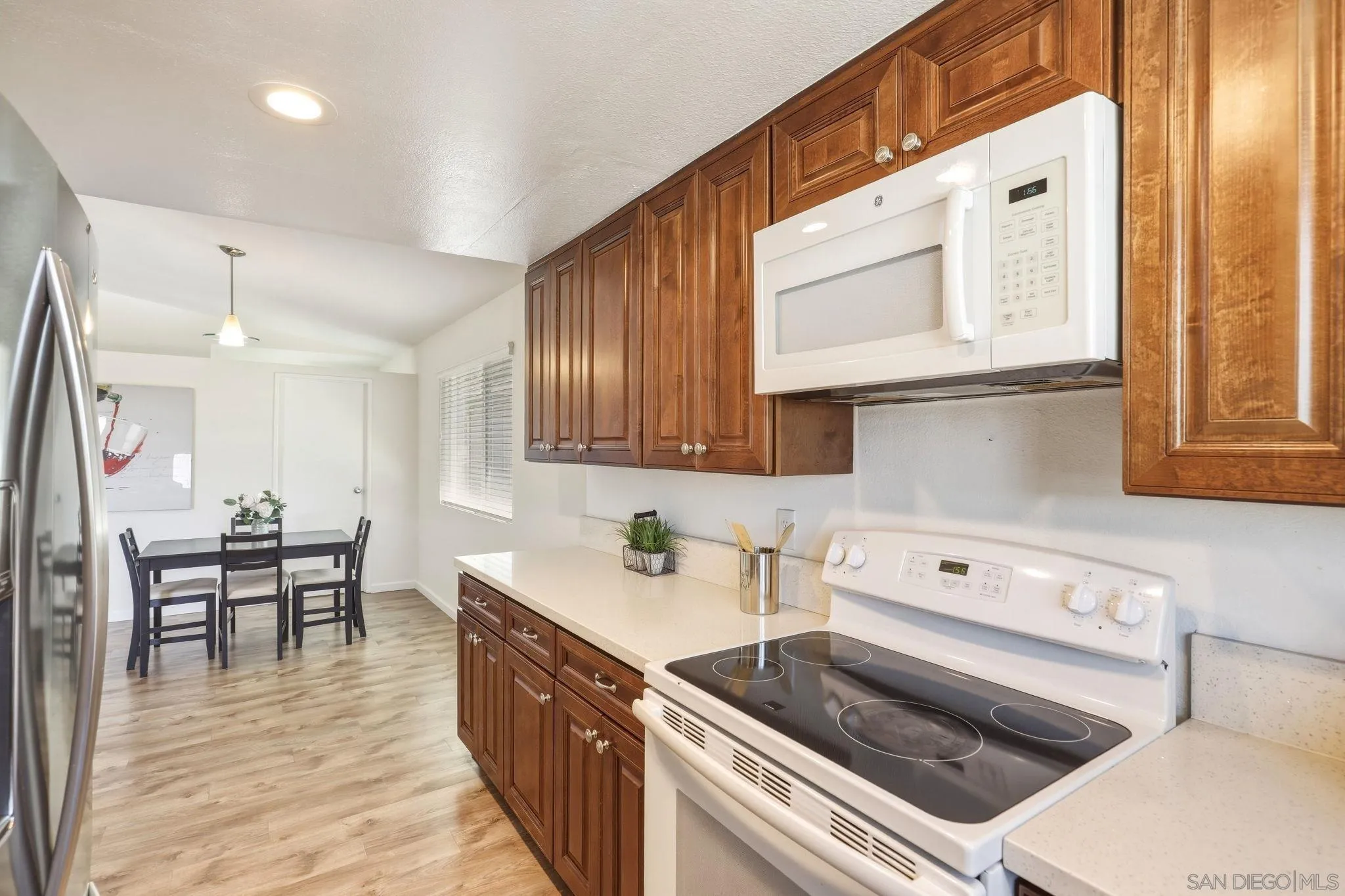 https://cdn.realtyfeed.com/cdn/127/260009118/07fa267184c9dd35212caa1916f330af.webp