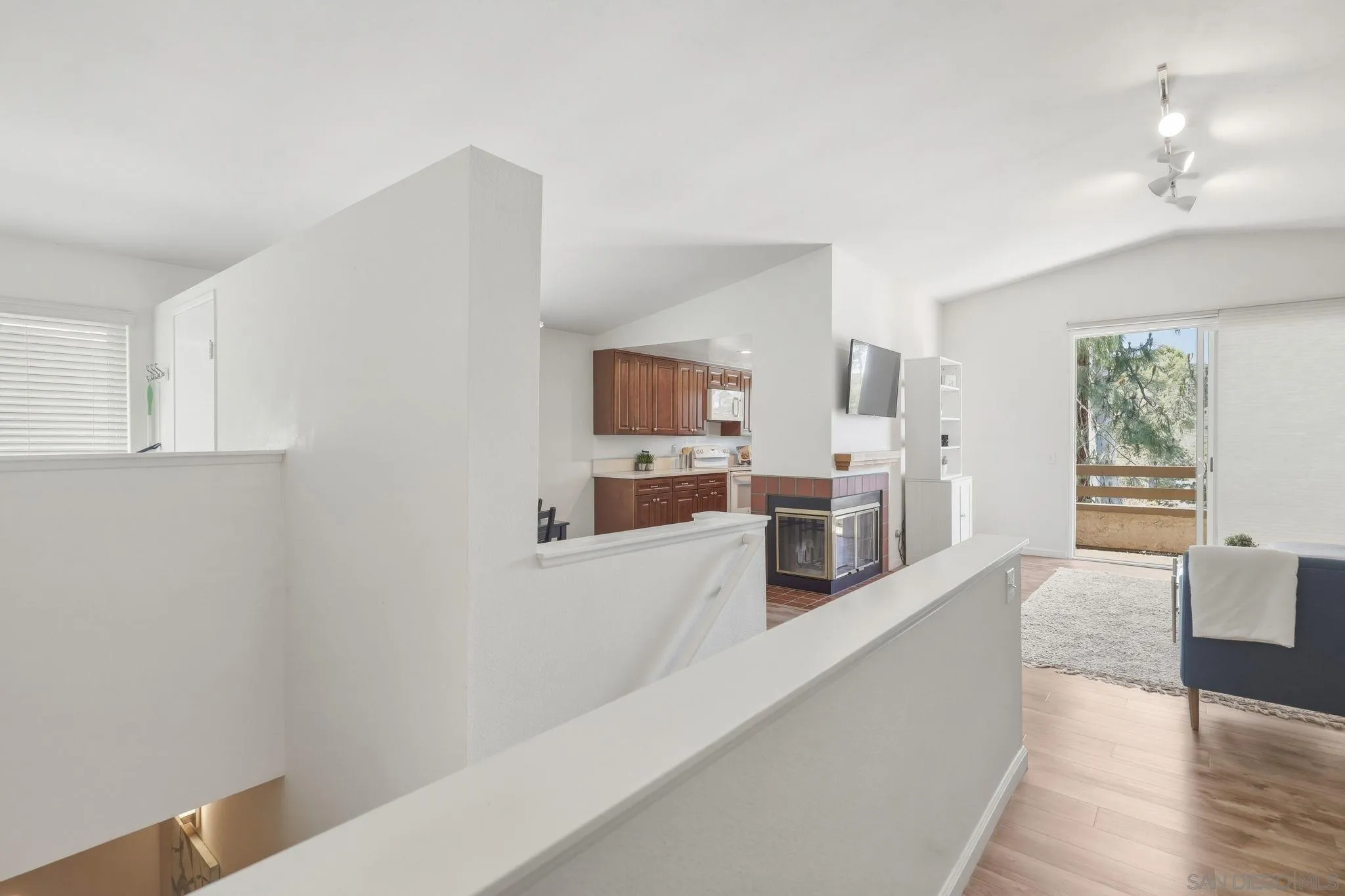 https://cdn.realtyfeed.com/cdn/127/260009118/8ae4d65501857ec15674cd7bcf11b11f.webp