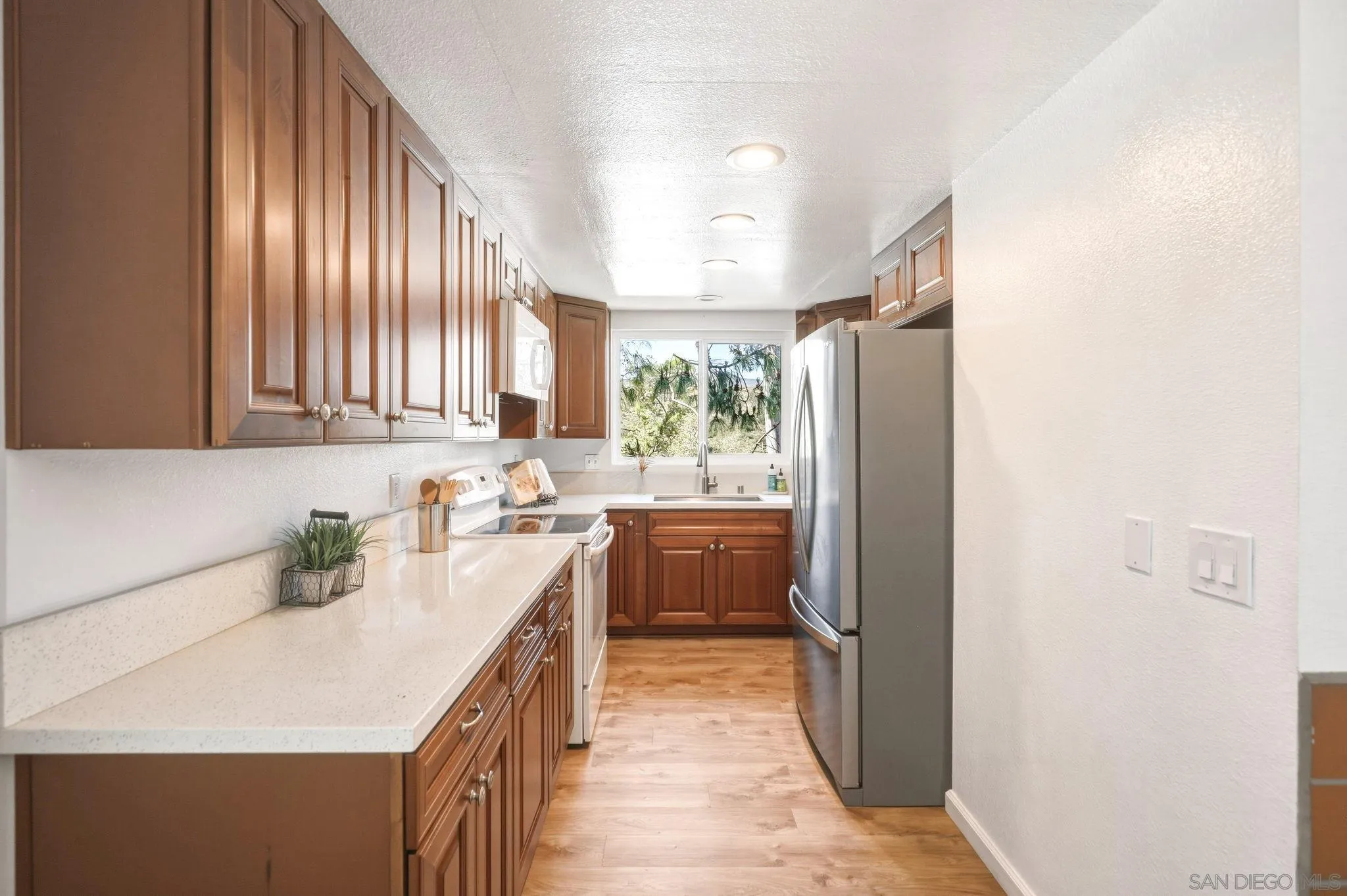 https://cdn.realtyfeed.com/cdn/127/260009118/bb97ebe2683ad68903617b836f32fdcb.webp