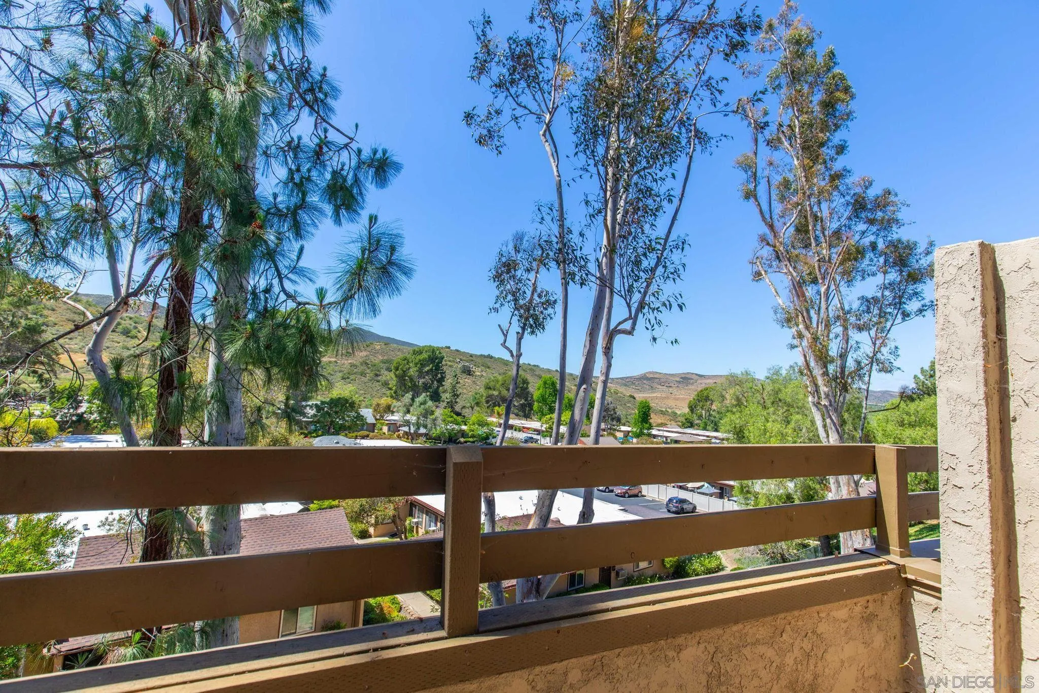 https://cdn.realtyfeed.com/cdn/127/260009118/d850c15c82d640af97240ed0371e5751.webp