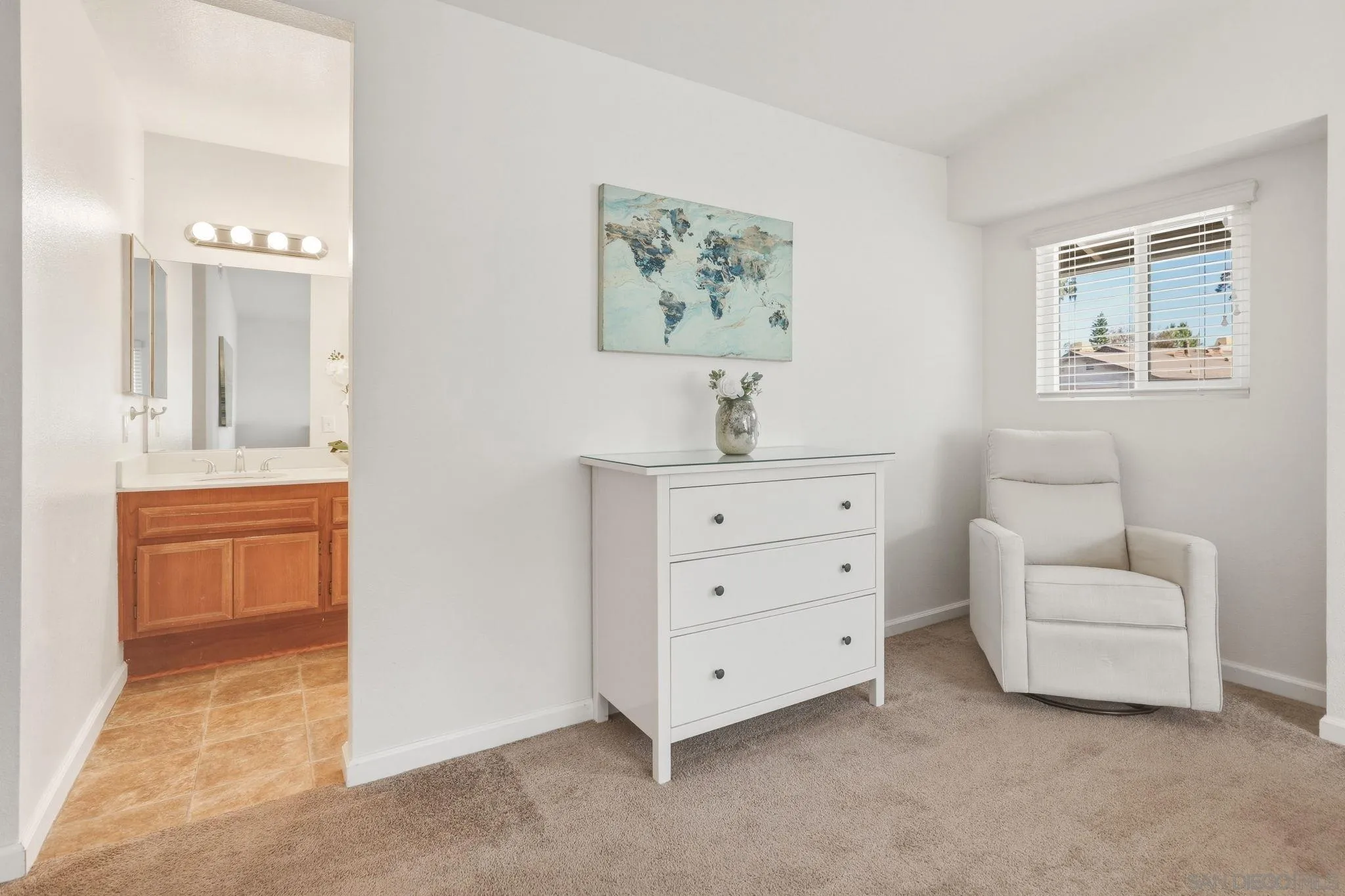 https://cdn.realtyfeed.com/cdn/127/260009118/fae557afb84847da9e19681fba9fc6dc.webp