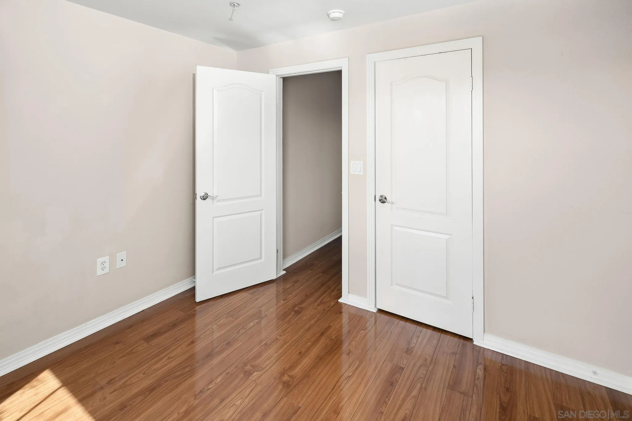 https://cdn.realtyfeed.com/cdn/127/260009121/5eb7b12a411260fa356e2a37afcfa31e.webp