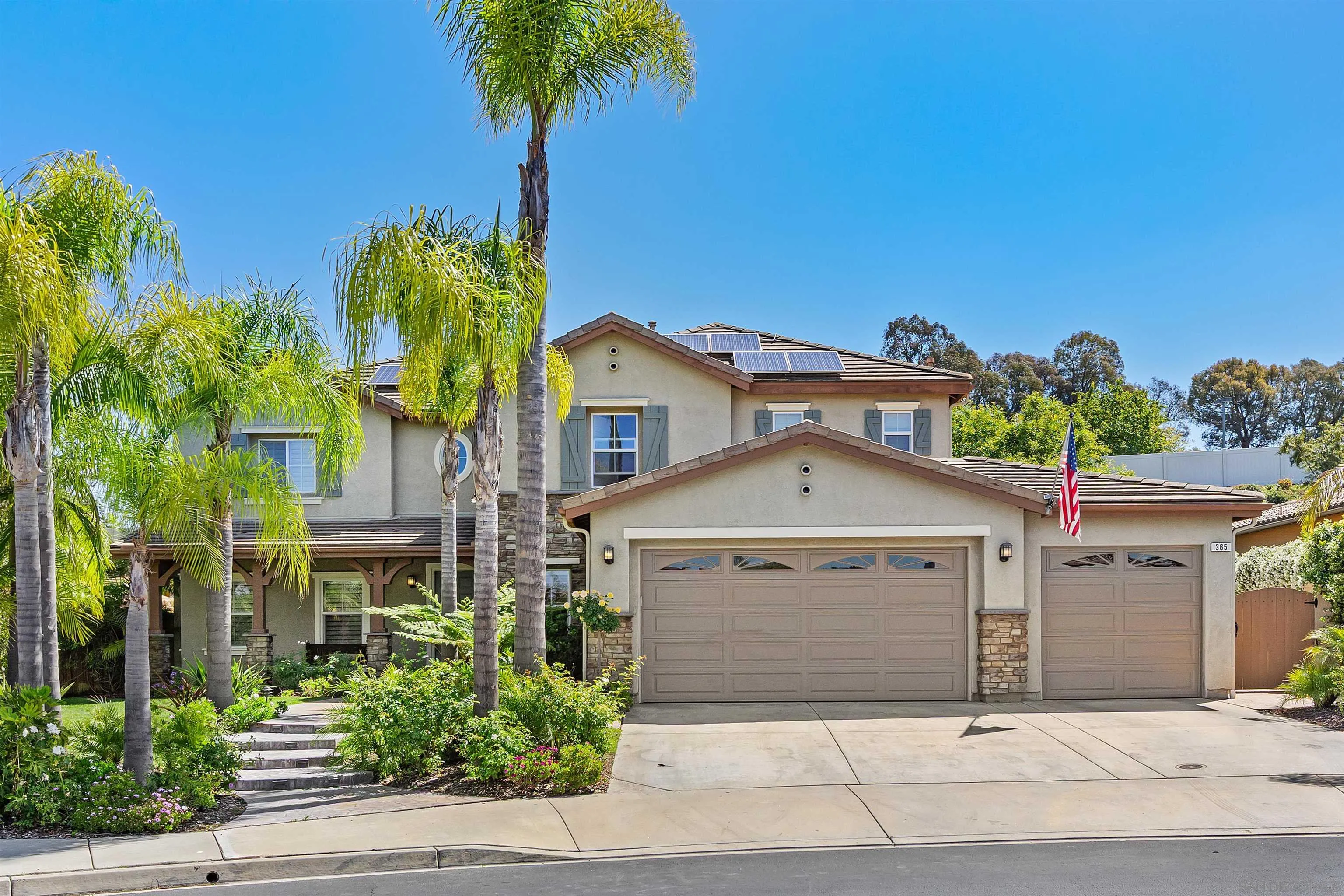 https://cdn.realtyfeed.com/cdn/127/260009125/2901479be992b6d80cb4c80aea7c1a40.webp