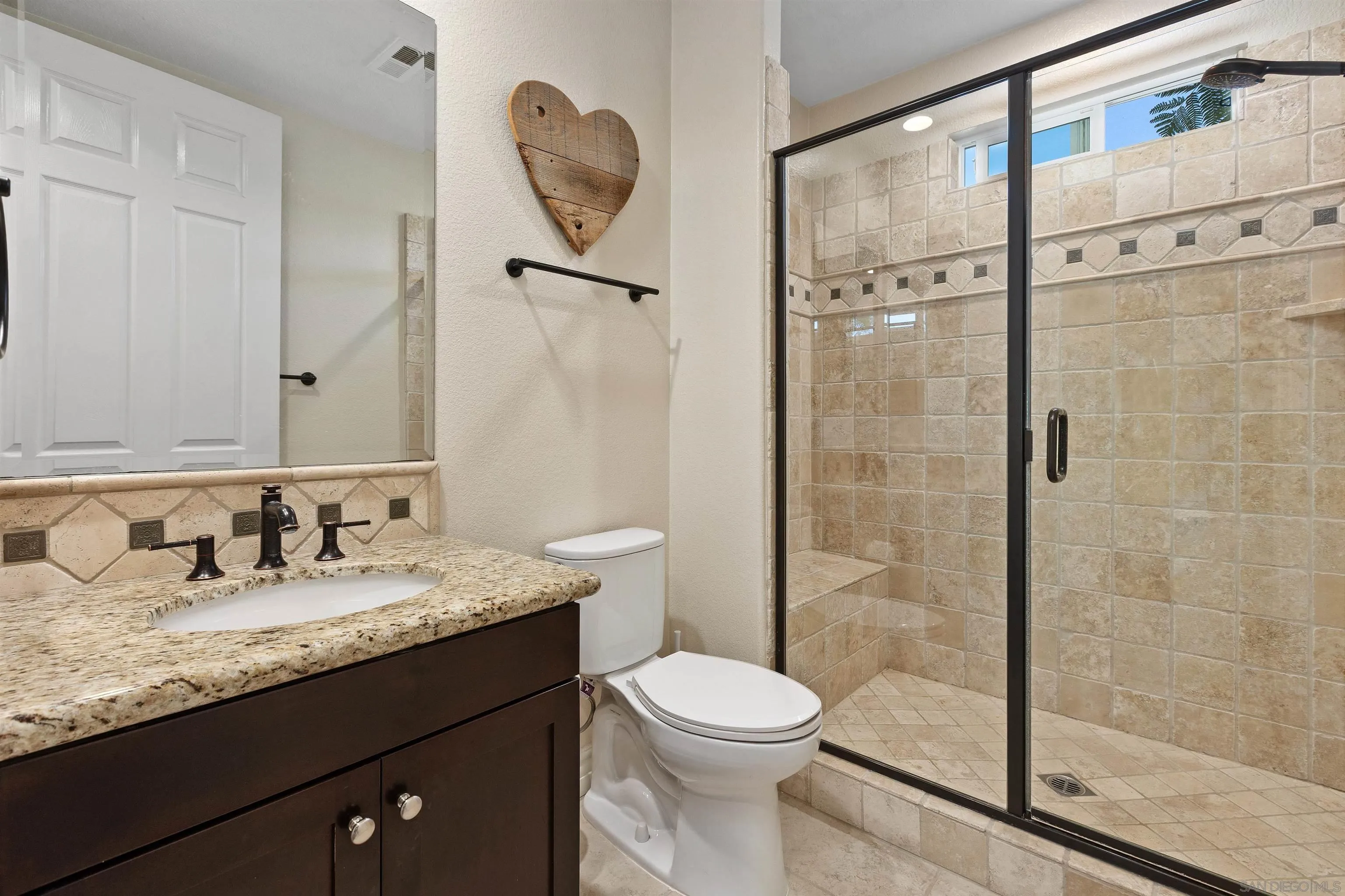 https://cdn.realtyfeed.com/cdn/127/260009125/37baa688cb76ce757fcf68d01426f36c.webp