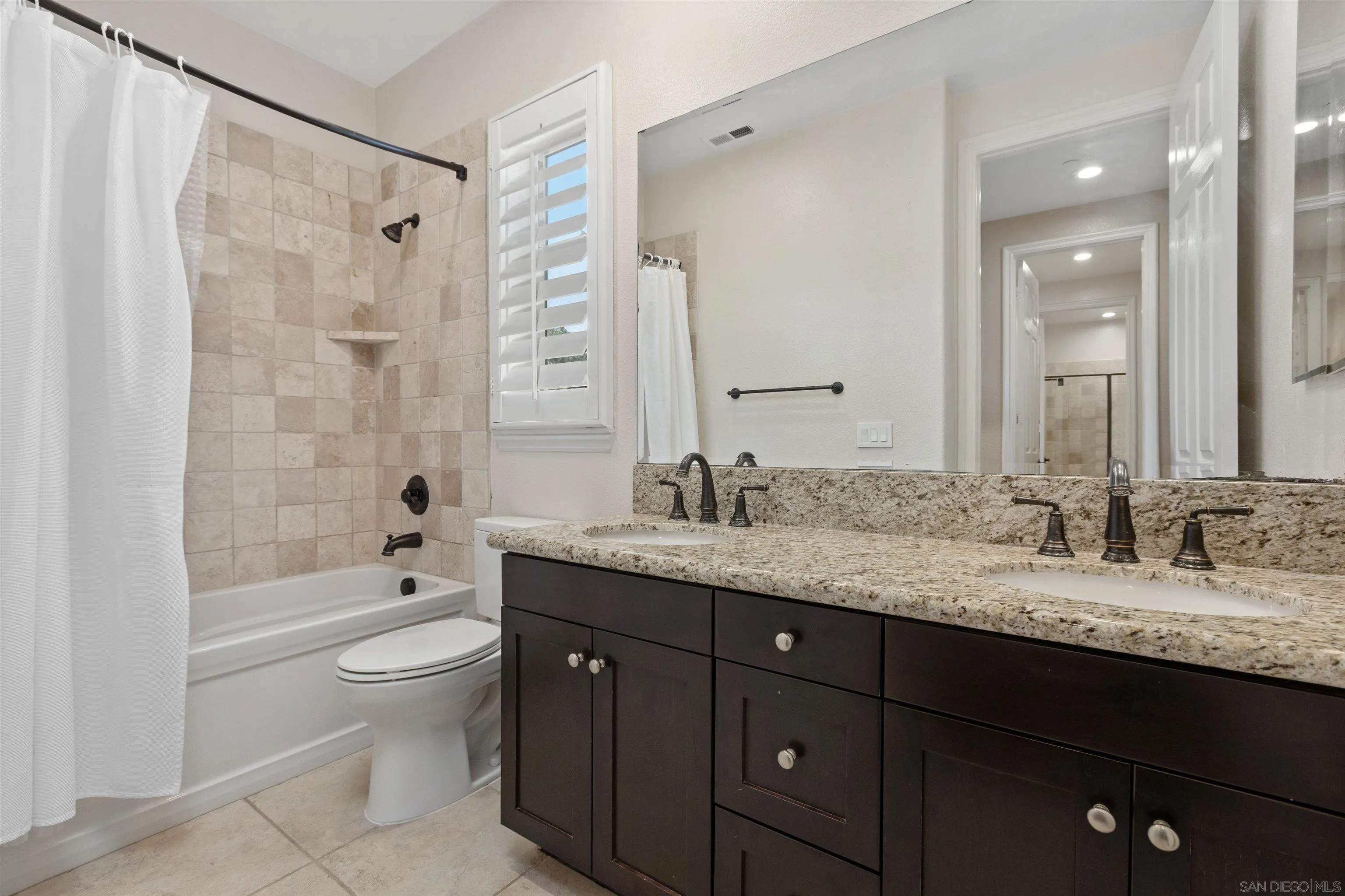 https://cdn.realtyfeed.com/cdn/127/260009125/57e8b3b13e8556d167a57f73887325e7.webp
