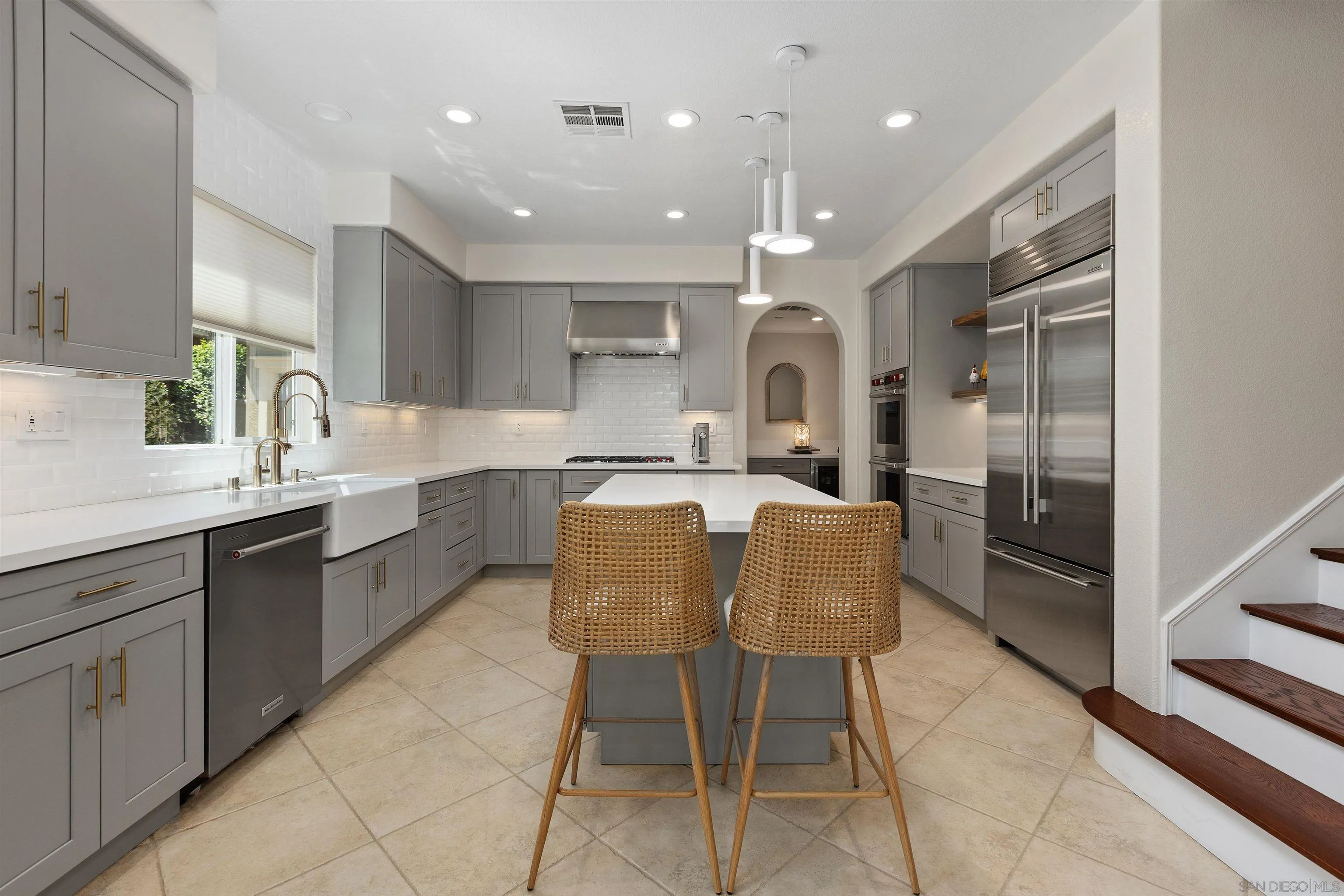 https://cdn.realtyfeed.com/cdn/127/260009125/b5175fbced335ce63fce61d61253ad32.webp
