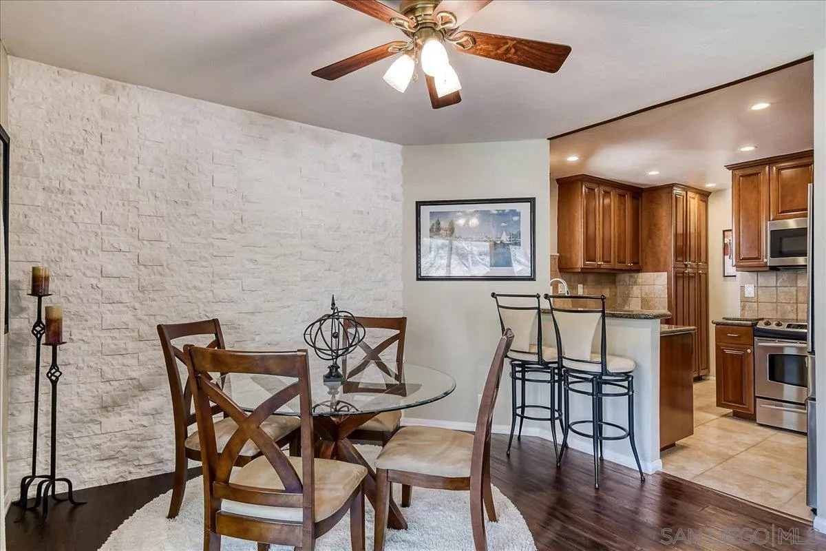 Photo #9: 260009130 Listing: Photo #9