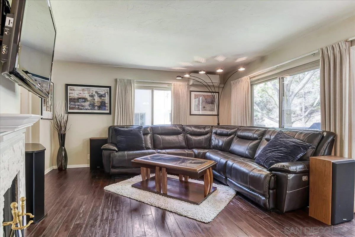 Photo #7: 260009130 Listing: Photo #7