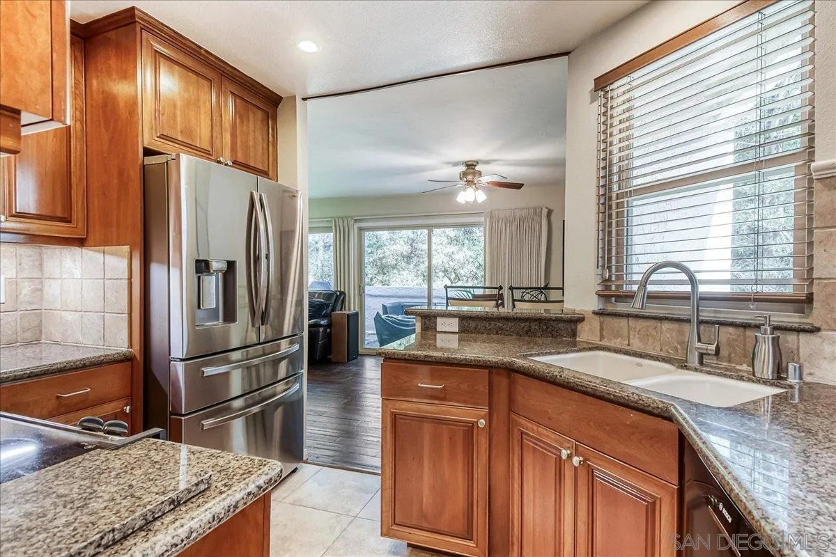 Photo #13: 260009130 Listing: Photo #13