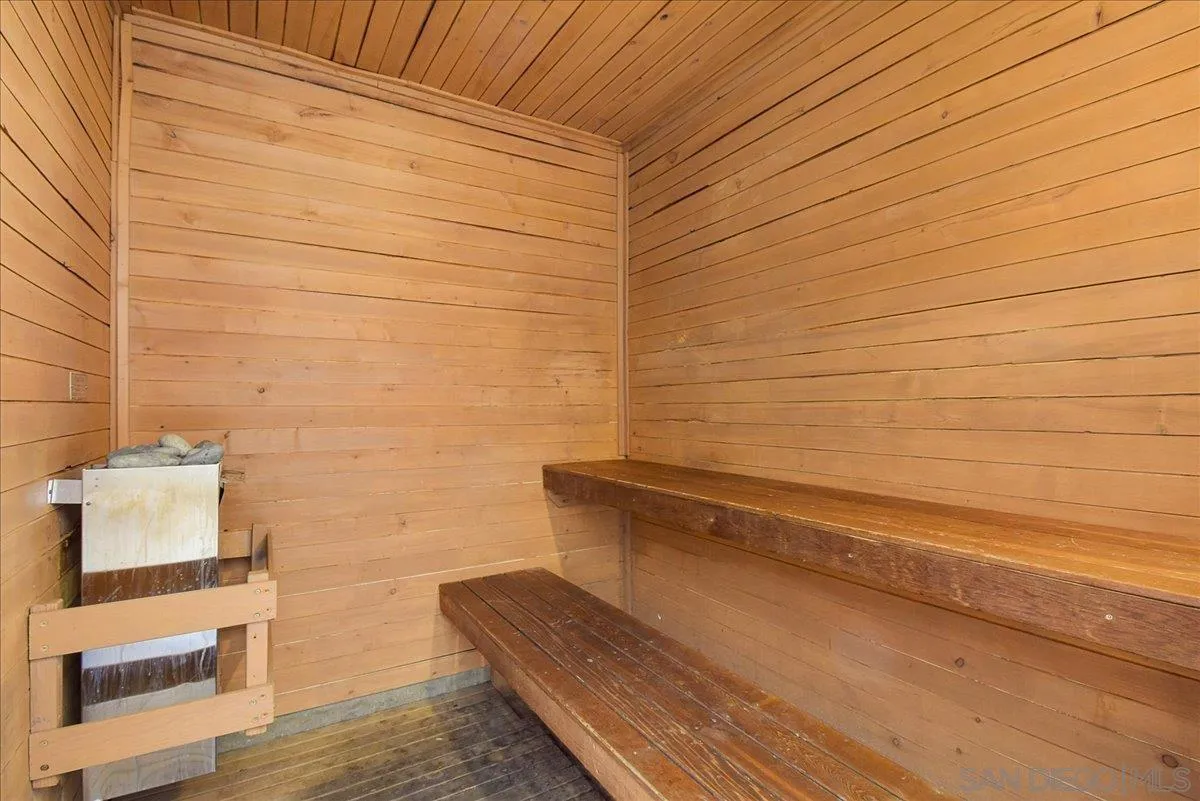 Photo #36: 260009130 Listing: Photo #36