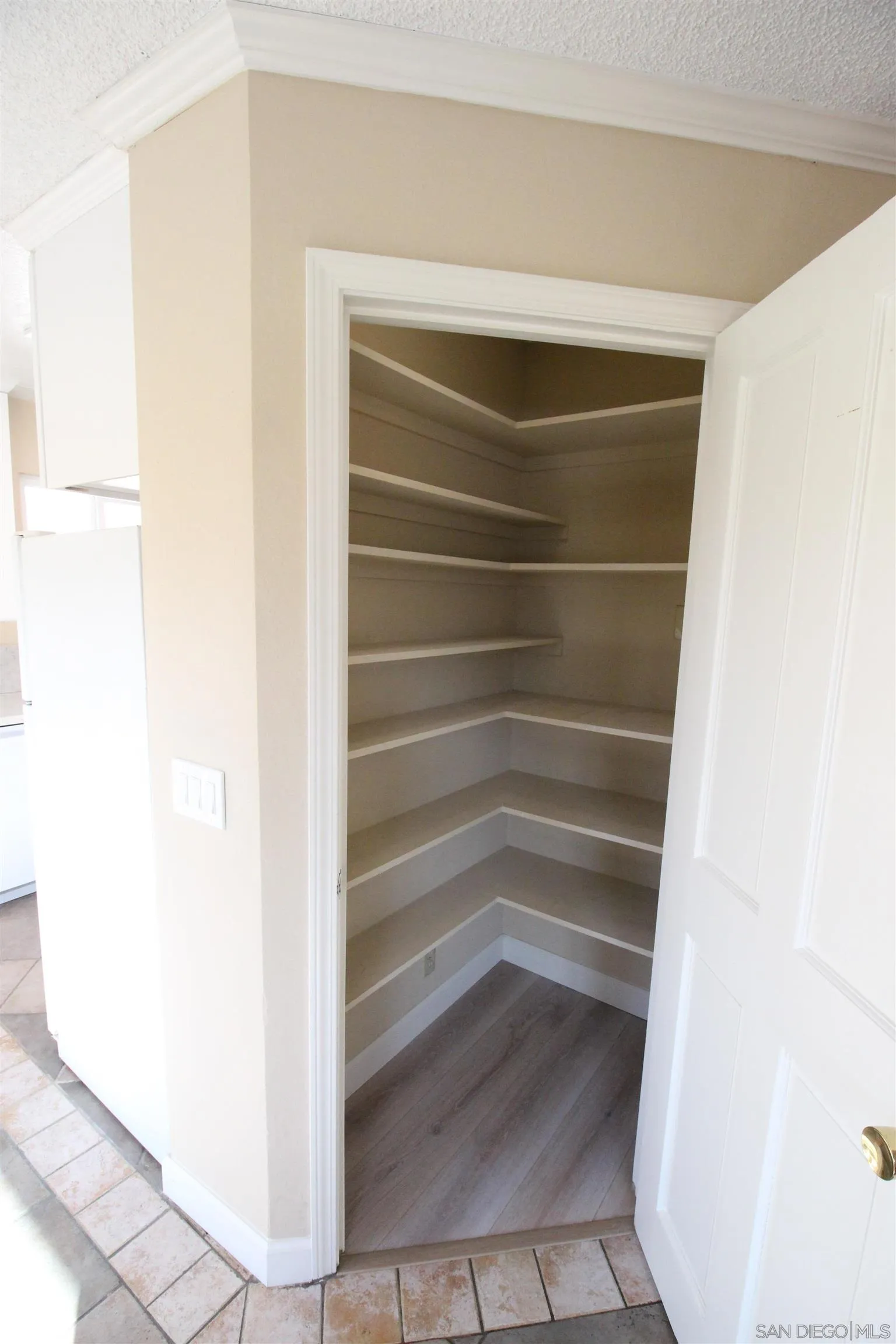 Photo #7: 260009131 Listing: Photo #7