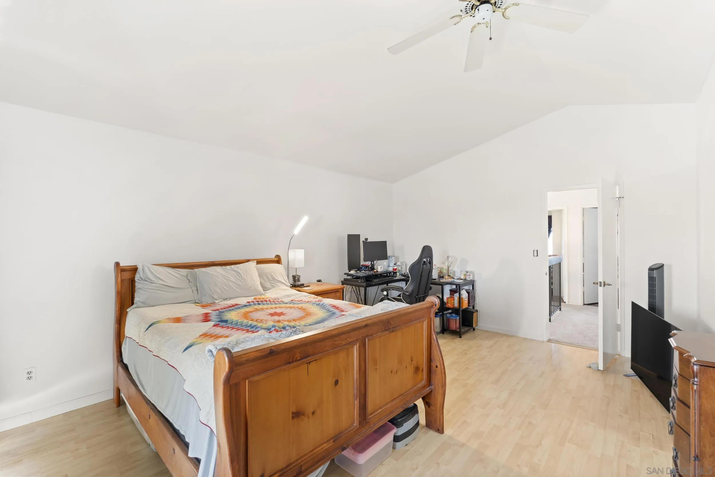 https://cdn.realtyfeed.com/cdn/127/260009139/3674bd9a4507bc7cc3dec07772e07533.webp