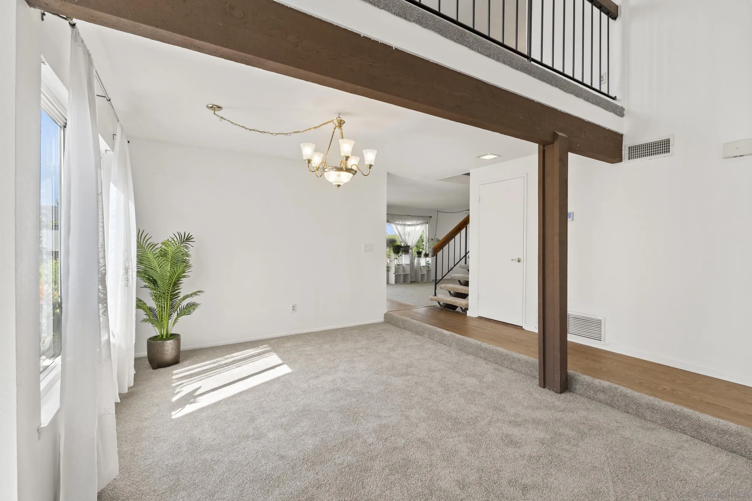 https://cdn.realtyfeed.com/cdn/127/260009139/e356923be45d57753894b0d8cb8feedb.webp