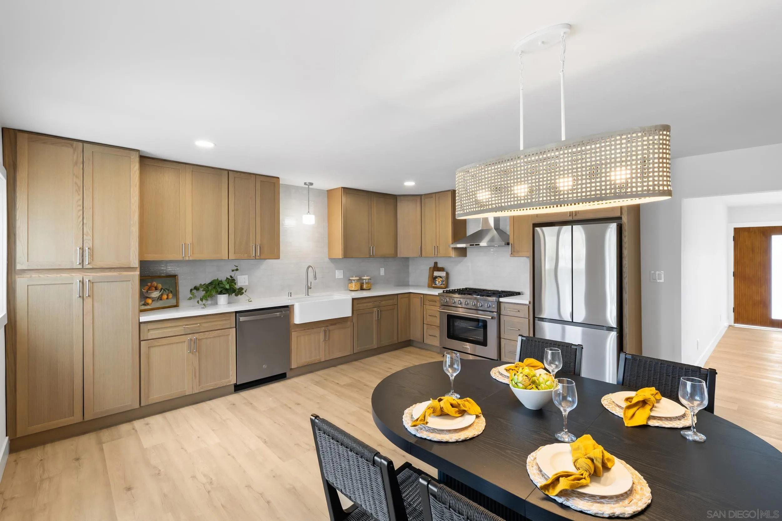 https://cdn.realtyfeed.com/cdn/127/260009141/6a04171be92346025c77d83874a9bc3e.webp