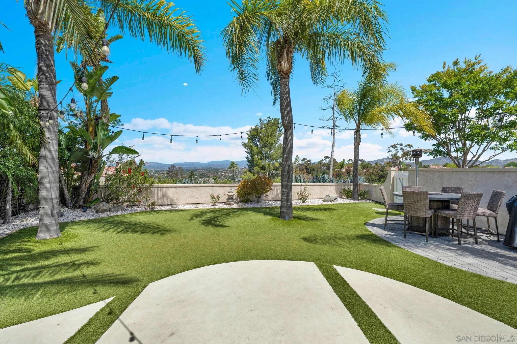 https://cdn.realtyfeed.com/cdn/127/260009144/1275e6cc9619cbbb6cd7578b4a0bf133.webp