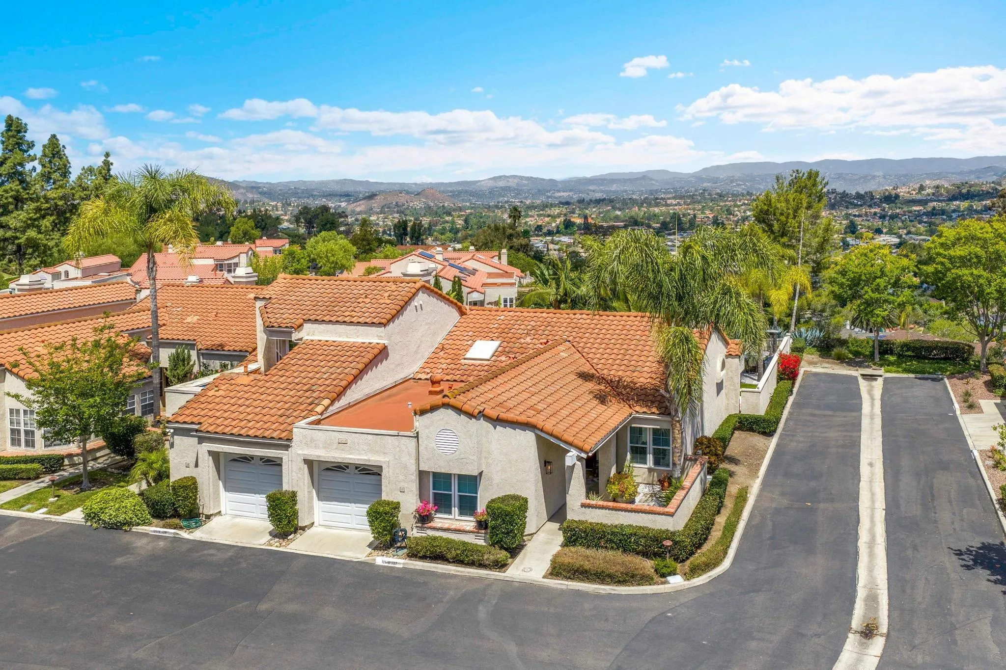 https://cdn.realtyfeed.com/cdn/127/260009144/17e6317fd8c088f759ed4b1ce736c83f.webp