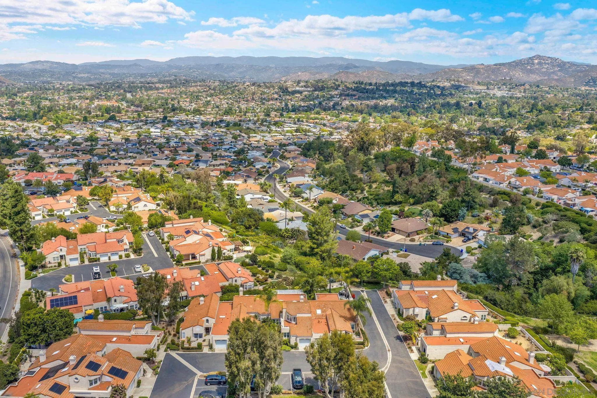https://cdn.realtyfeed.com/cdn/127/260009144/34b80069b0f712f2b63af896ffef9c14.webp
