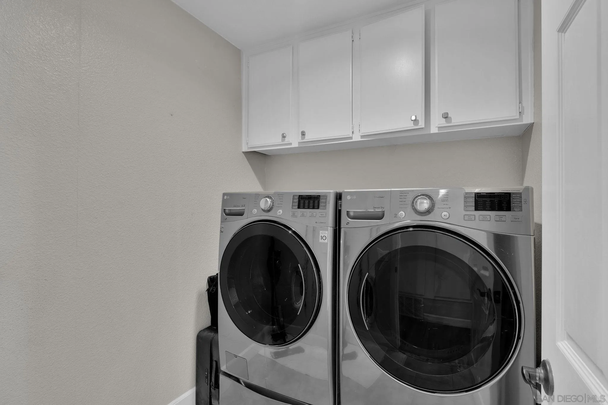 https://cdn.realtyfeed.com/cdn/127/260009144/3adf7869f2a62b31ea3c0513d777bbee.webp