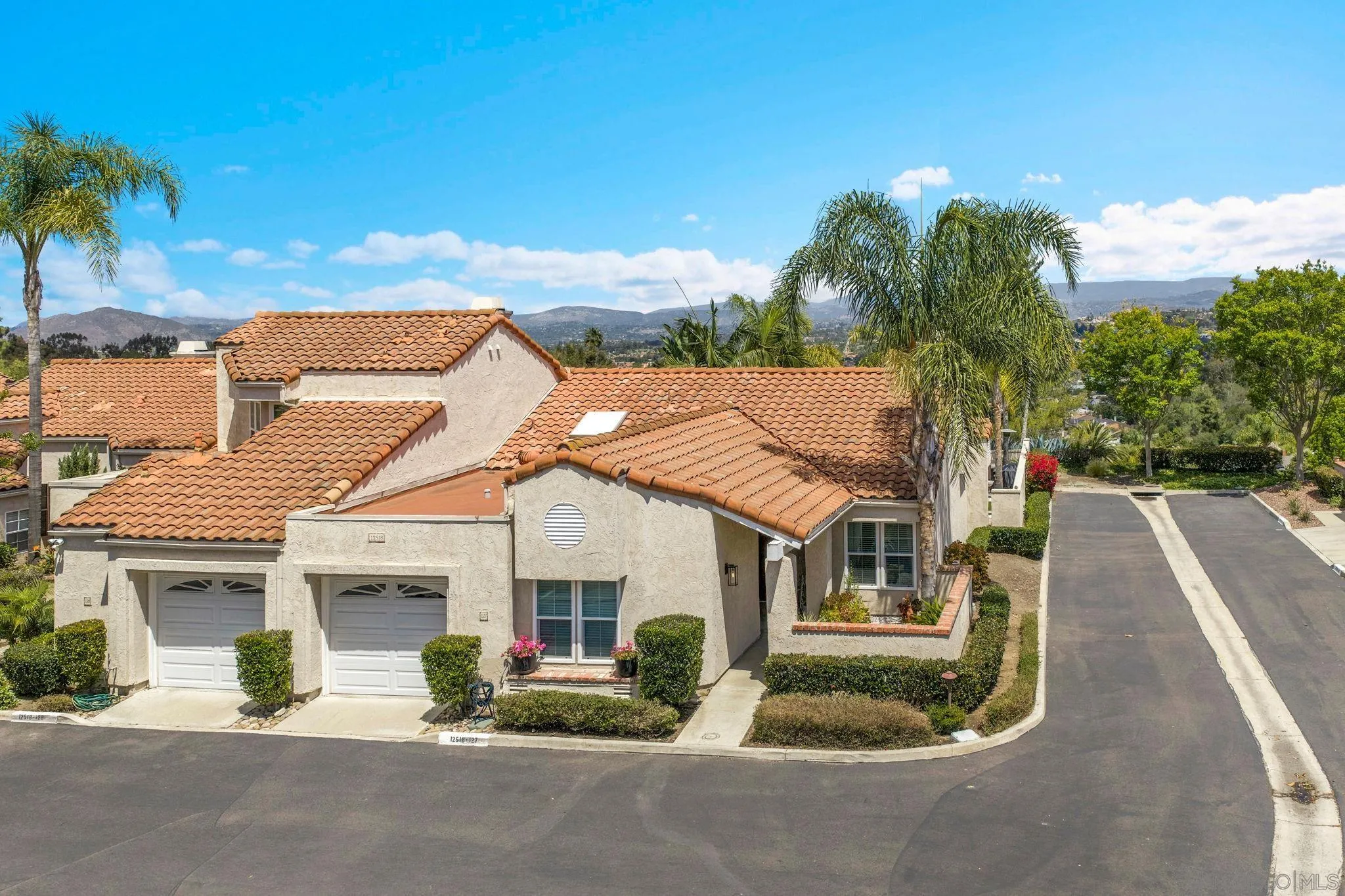 https://cdn.realtyfeed.com/cdn/127/260009144/41f6b4ce9d3c09b59b666d0b0fe30237.webp