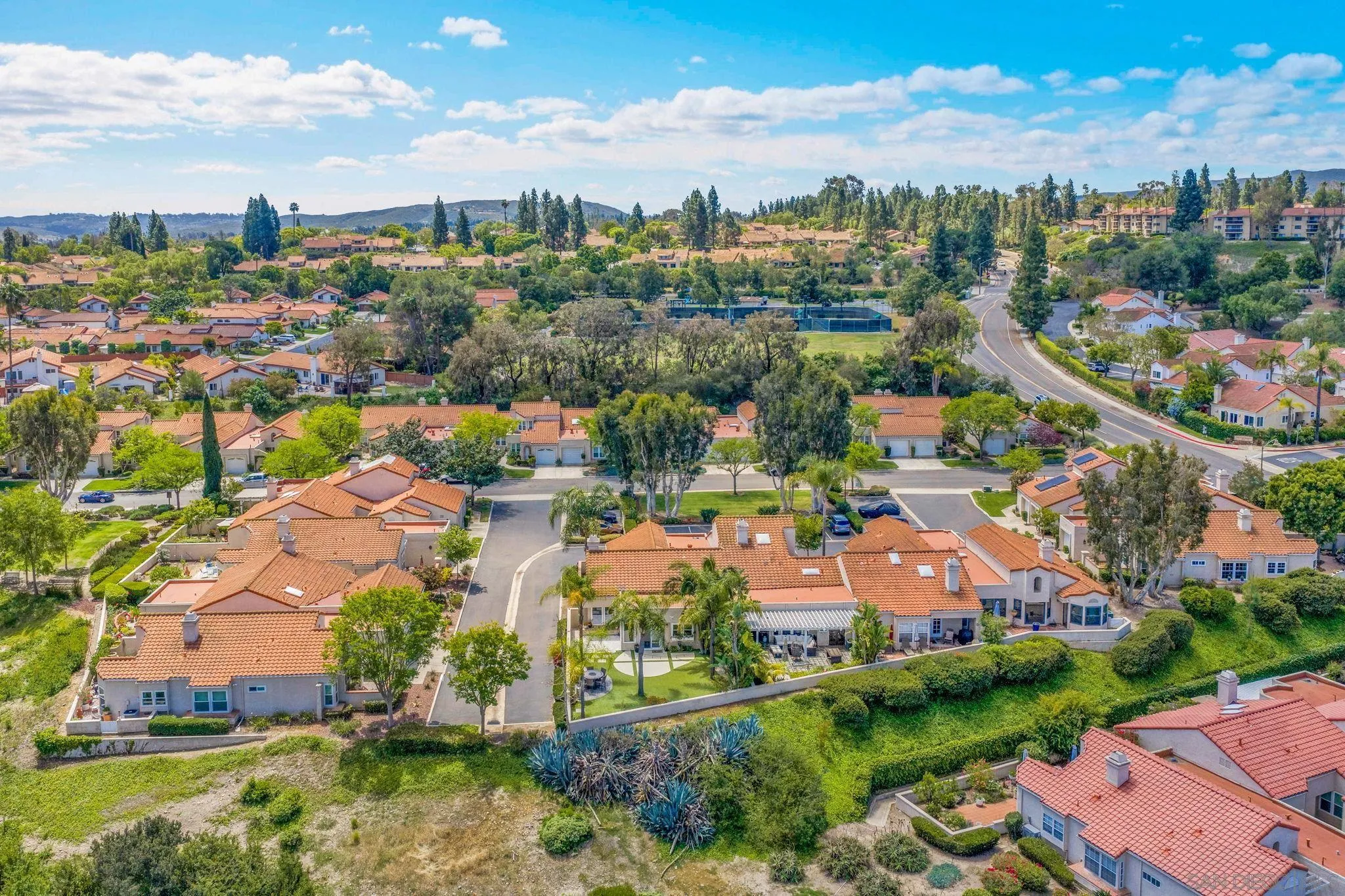 https://cdn.realtyfeed.com/cdn/127/260009144/9cf7ad845fc90a9f2728bcdc5d512a72.webp