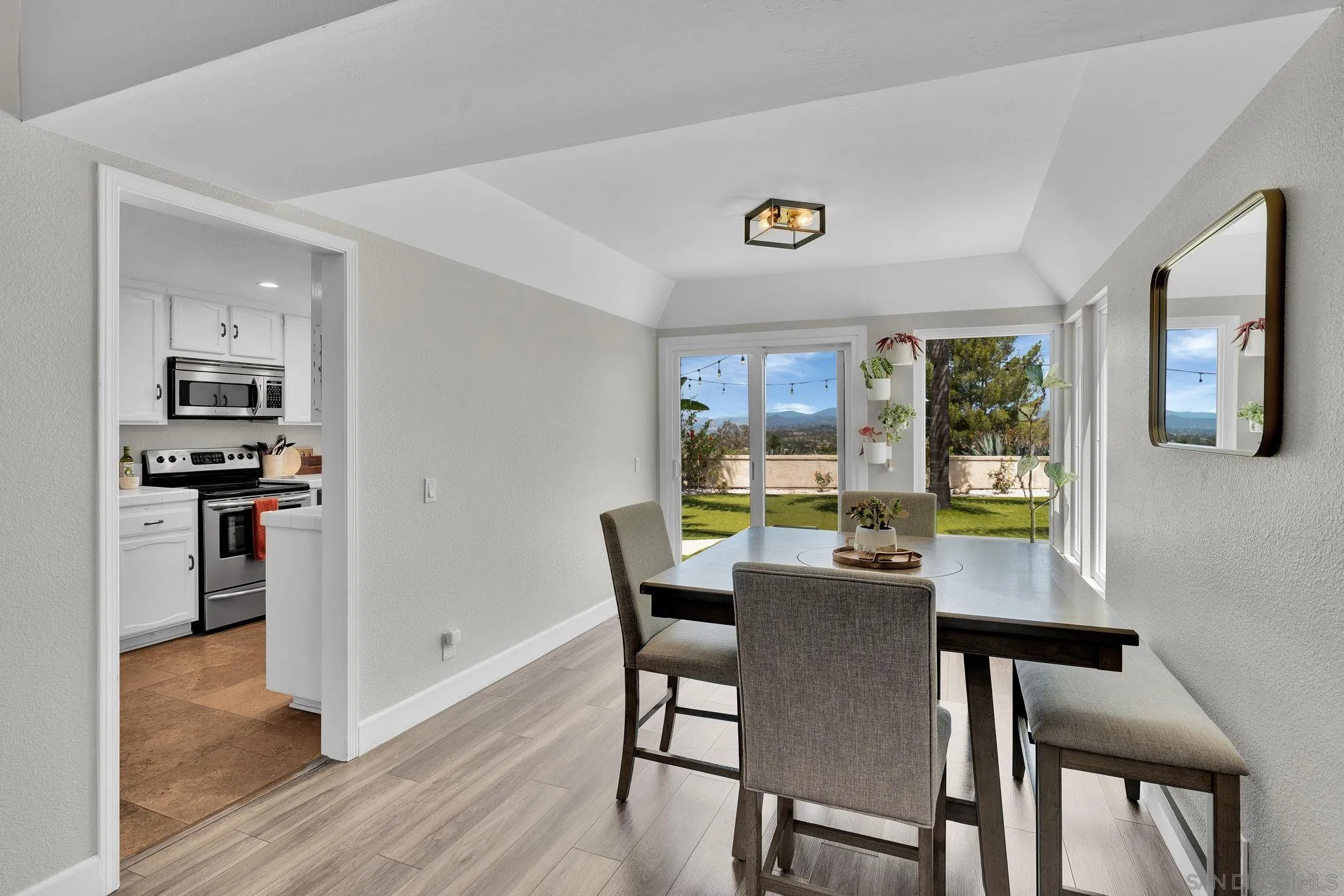 https://cdn.realtyfeed.com/cdn/127/260009144/cad2a8721b099b81ce22cbf03d245ac9.webp