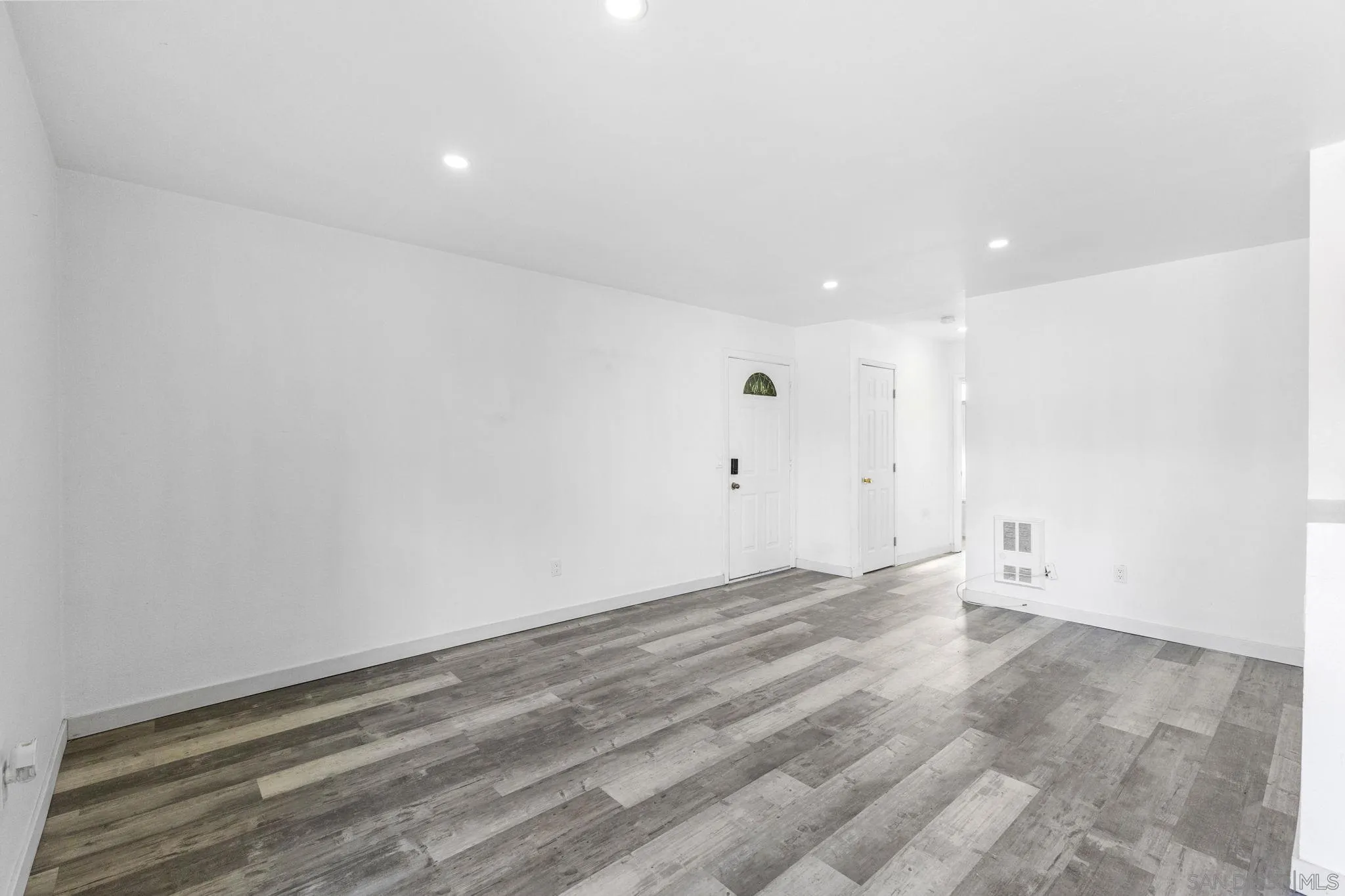 https://cdn.realtyfeed.com/cdn/127/260009145/10b5fef940a15a4ecd99796a7646e40a.webp
