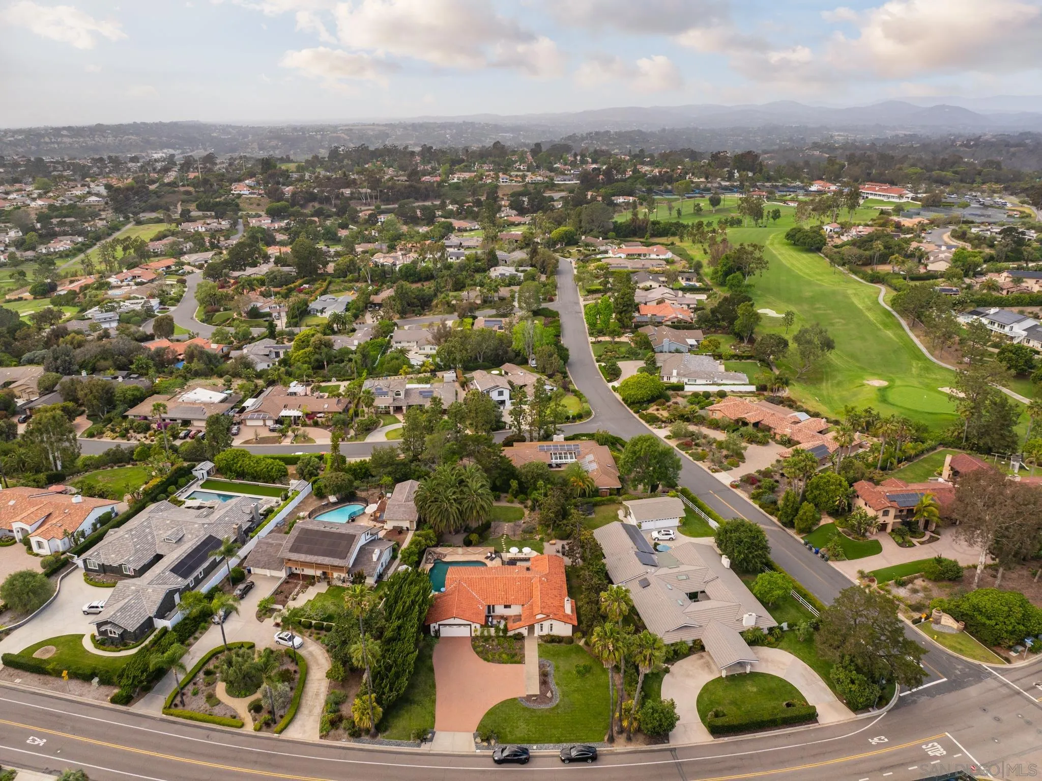 https://cdn.realtyfeed.com/cdn/127/260009148/aeac861710f26b72c726c7b624e8c70e.webp