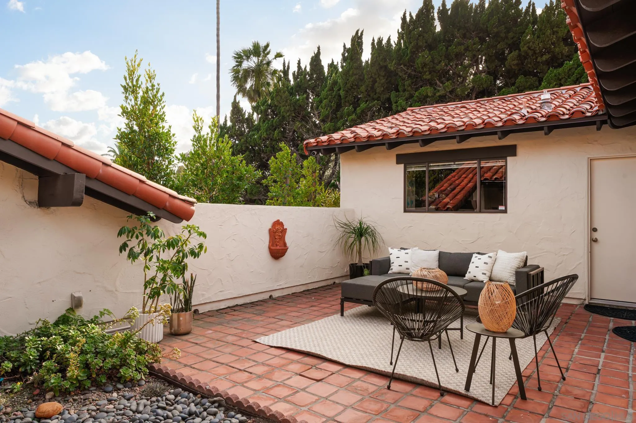 https://cdn.realtyfeed.com/cdn/127/260009148/cf9c7972ac7151874040f73e2967a06d.webp