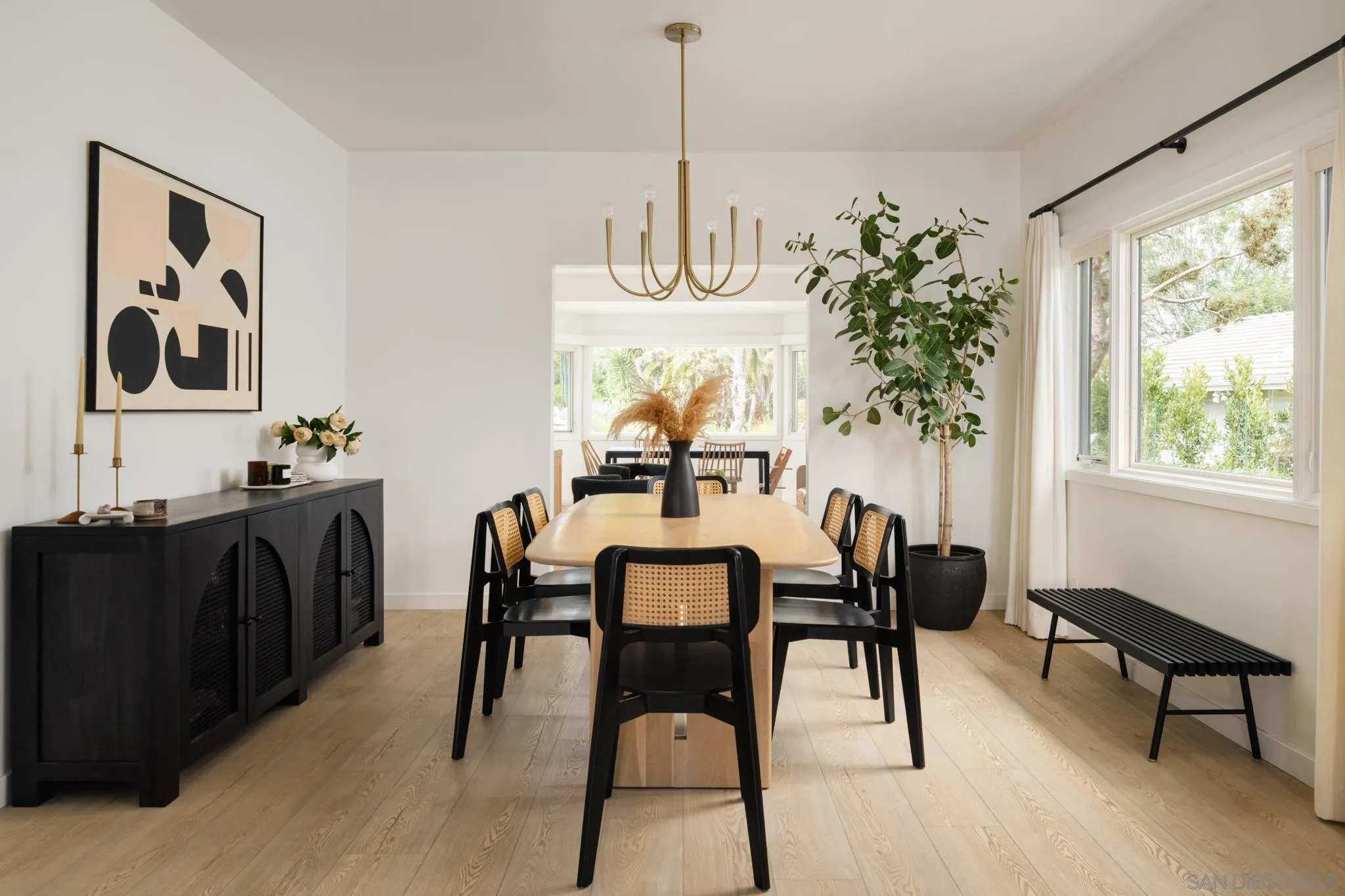 https://cdn.realtyfeed.com/cdn/127/260009148/fae0cb684d584e94fbd03c0414871827.webp