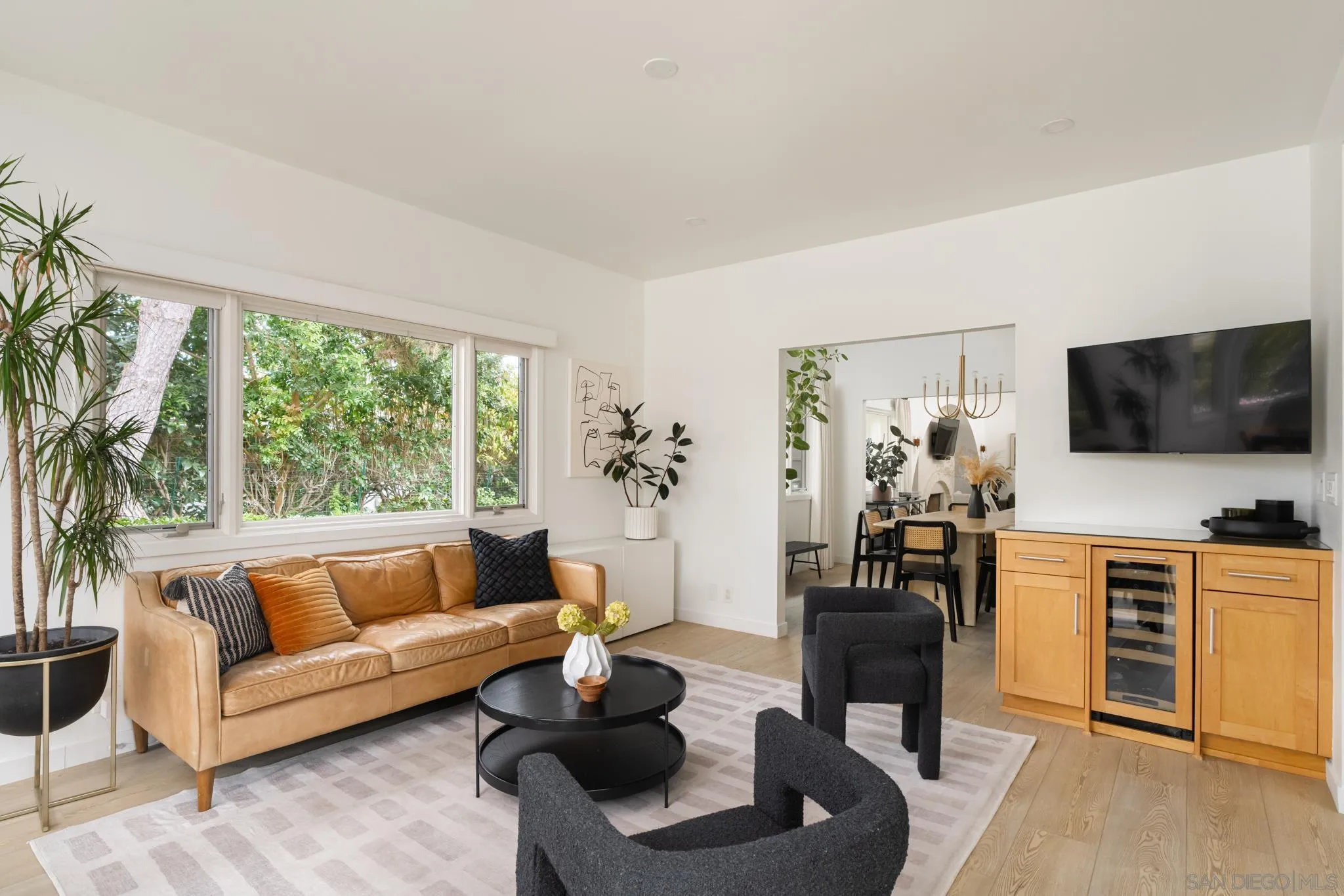 https://cdn.realtyfeed.com/cdn/127/260009148/ff114875e2423998267dfefd3f122348.webp