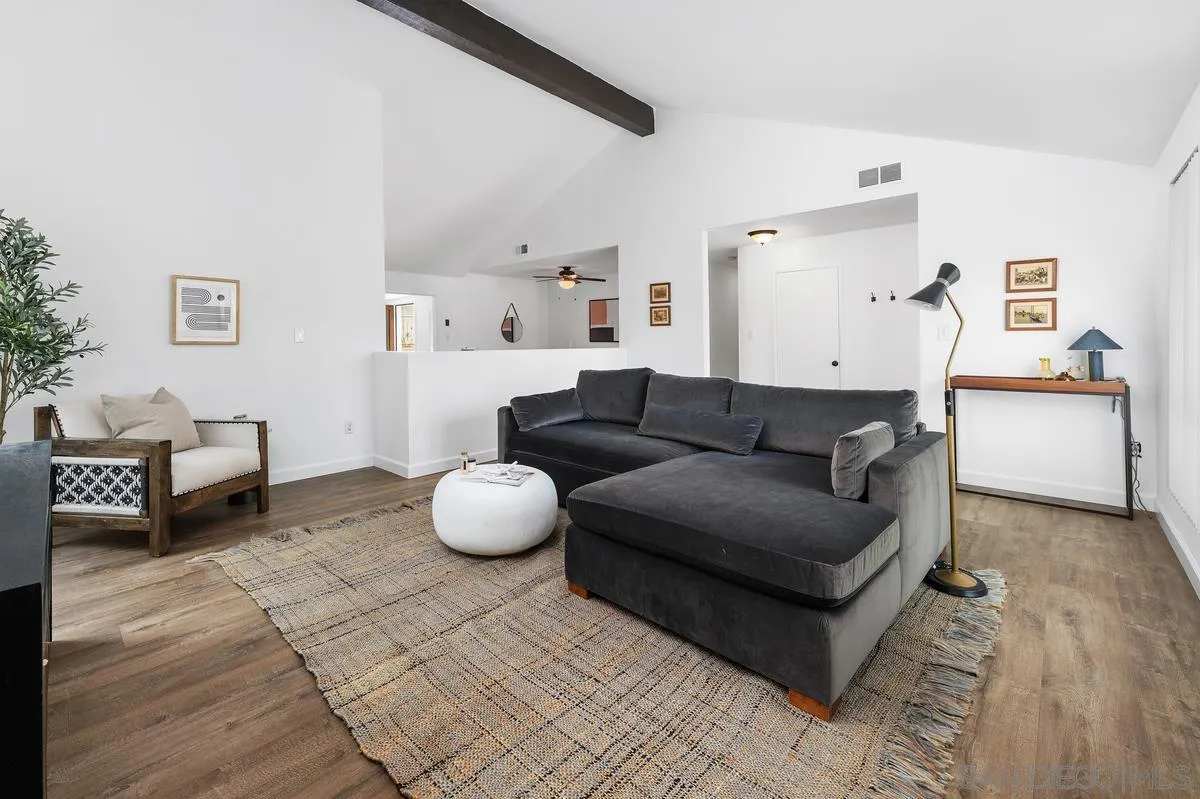 https://cdn.realtyfeed.com/cdn/127/260009150/999777b5f1c5d62b39a5a8e14422e0af.webp