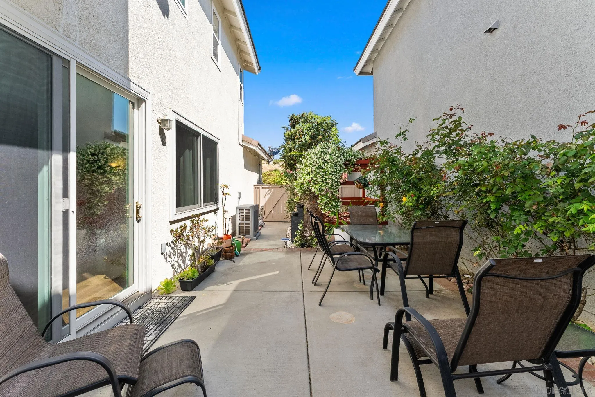 https://cdn.realtyfeed.com/cdn/127/260009151/19b03f5144d65310da139e83fd00f739.webp