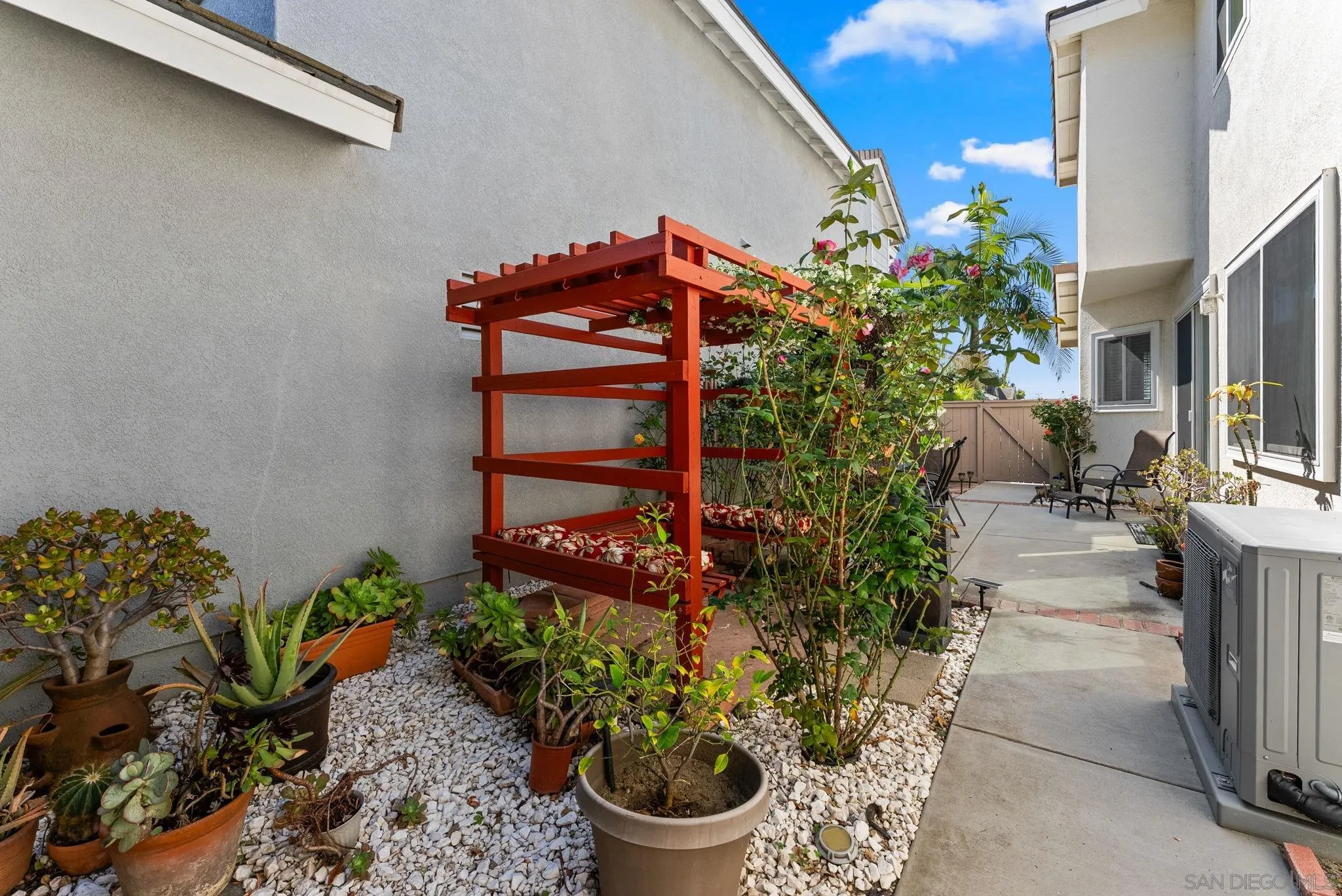 https://cdn.realtyfeed.com/cdn/127/260009151/1b51f94f24b515e0fcf94ba826281ef3.webp