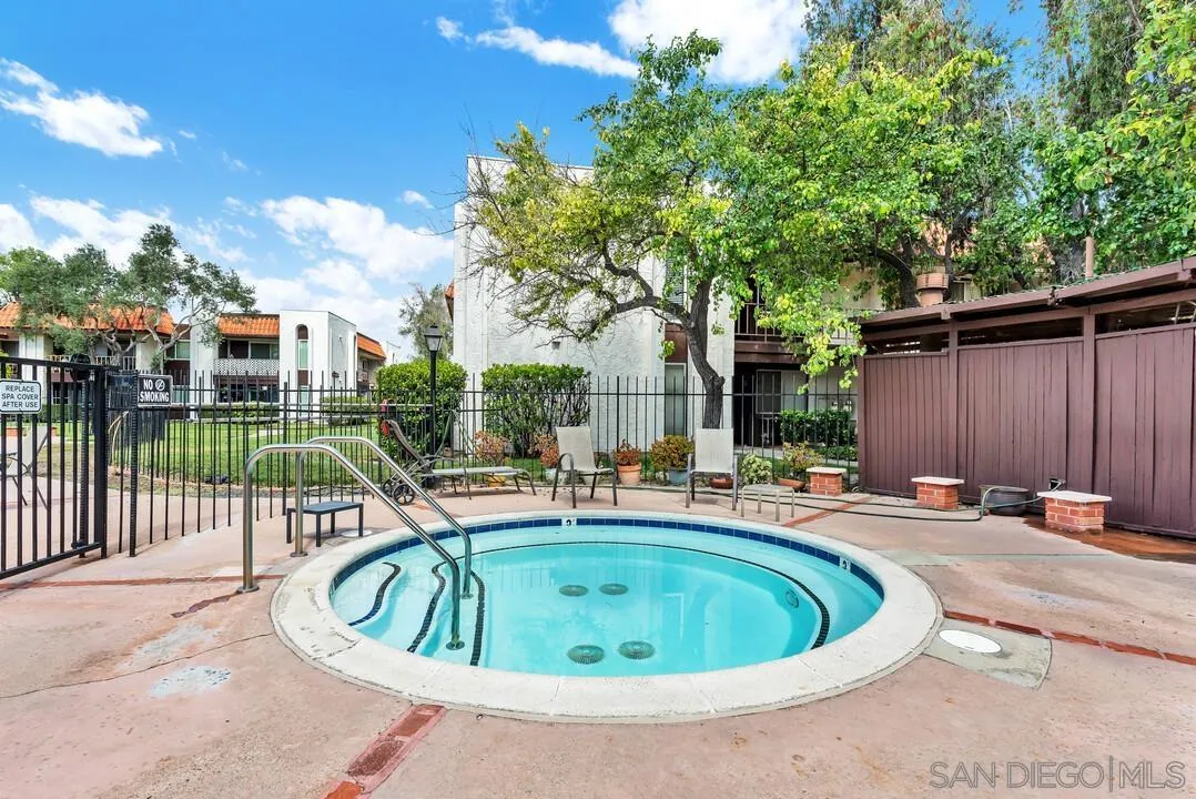 6878 Navajo Rd UNIT 43, San Diego, CA, 92119